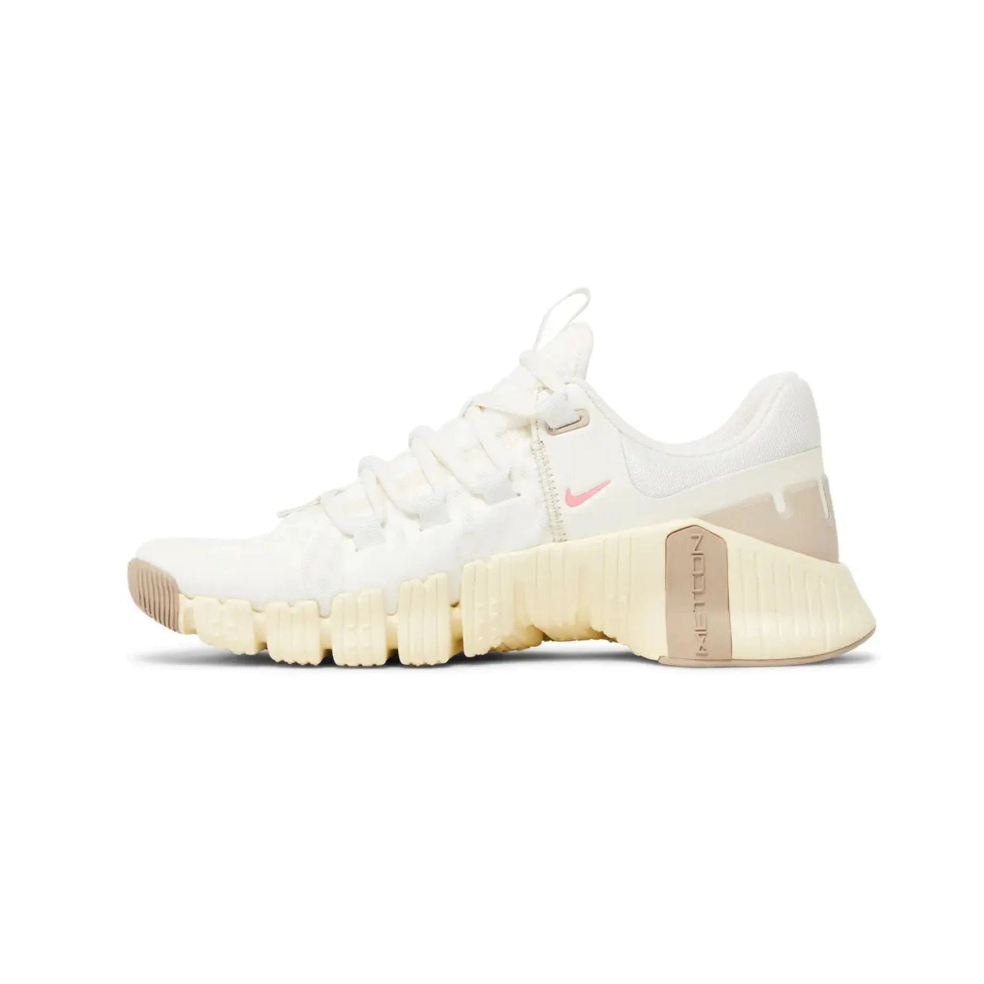Nike Free Metcon 5 Sail Sanddrift Women's (2023)