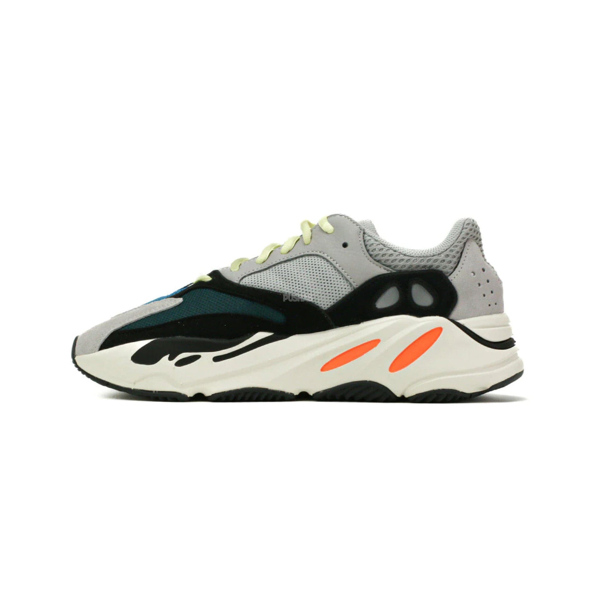 Yeezy 700 Wave Runner (2022)