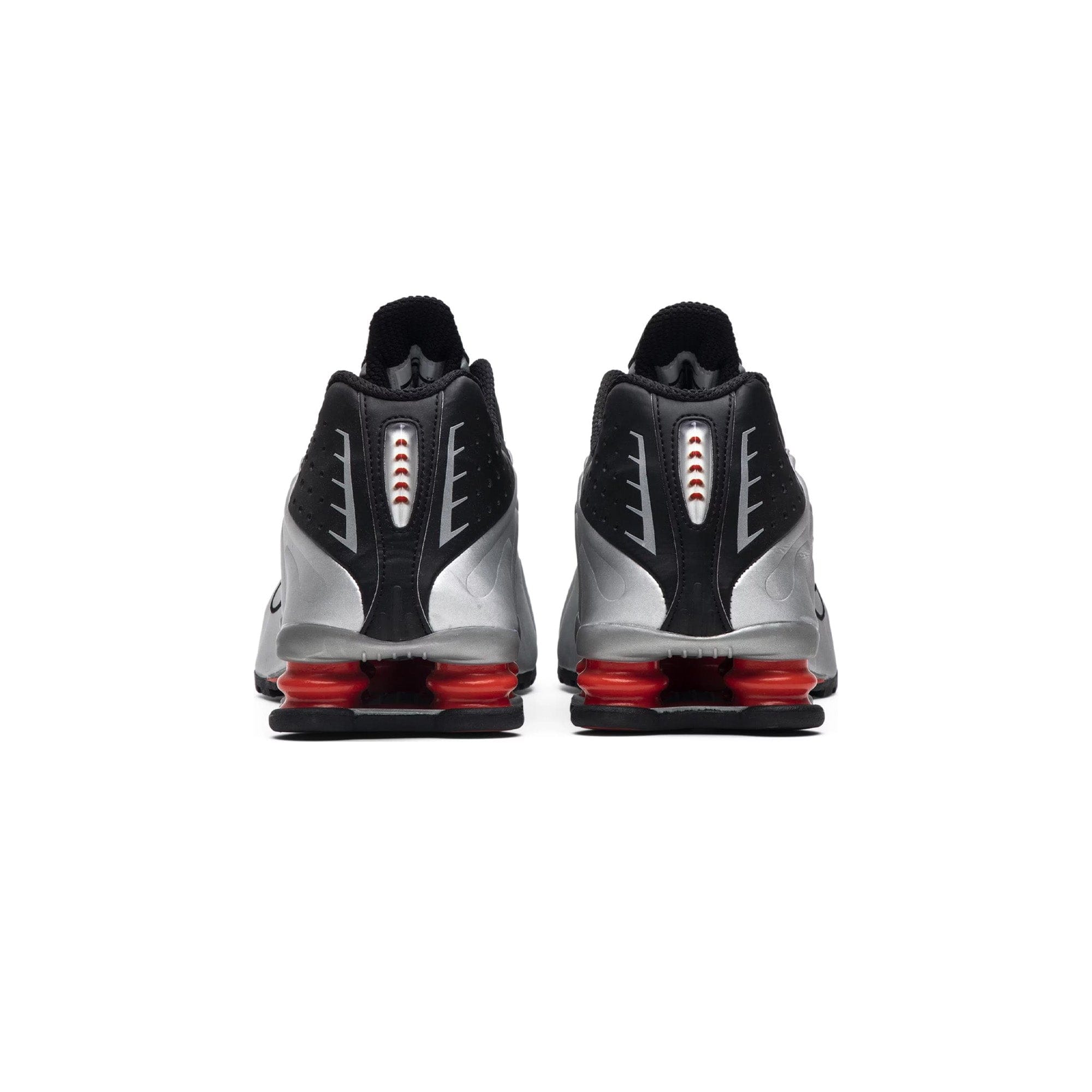 Nike Shox R4 Black Metallic Silver (2018)