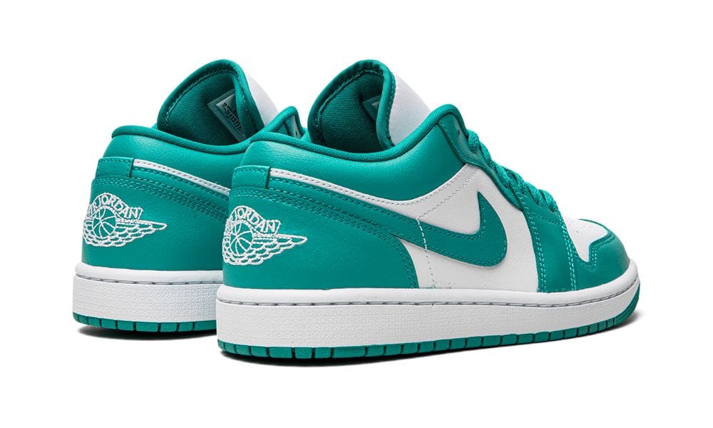 Air Jordan Jordan 1 Low New Emerald (W) الأردن 1 منخفض الزمرد الجديد (W)