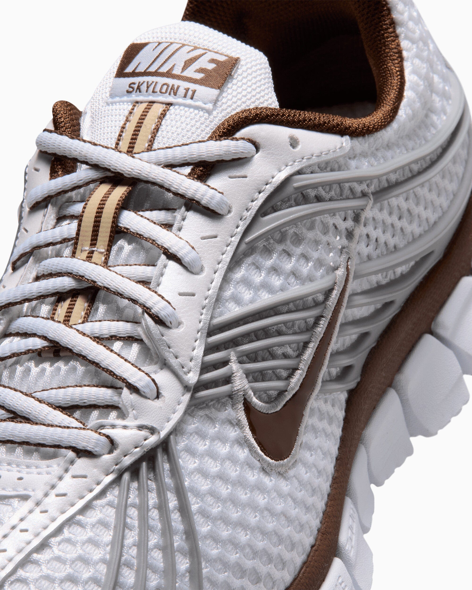 Nike Women's Zoom Skylon 11