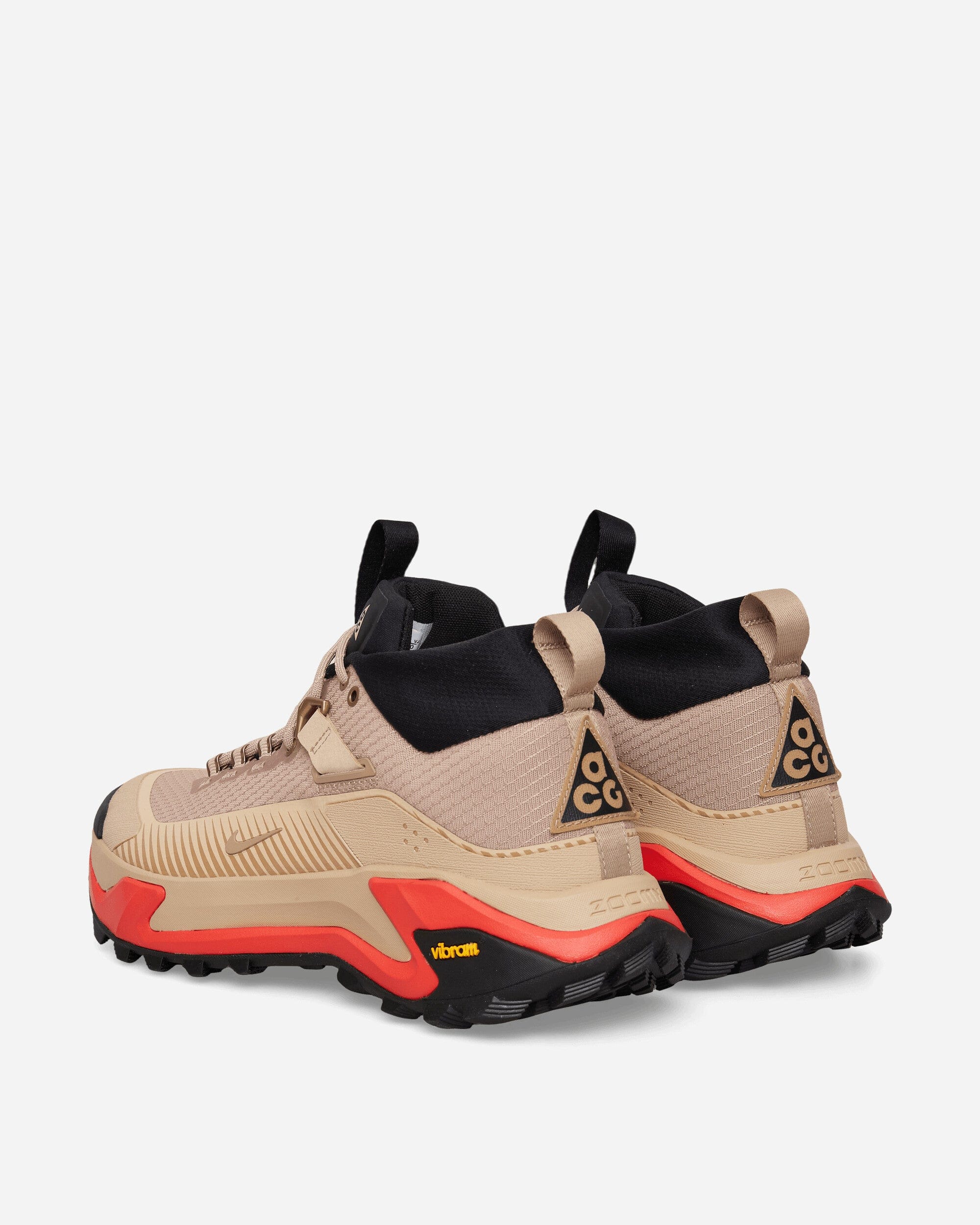 Nike ACG Zegama Hike Sneakers British Khaki / Linen / Light Crimson