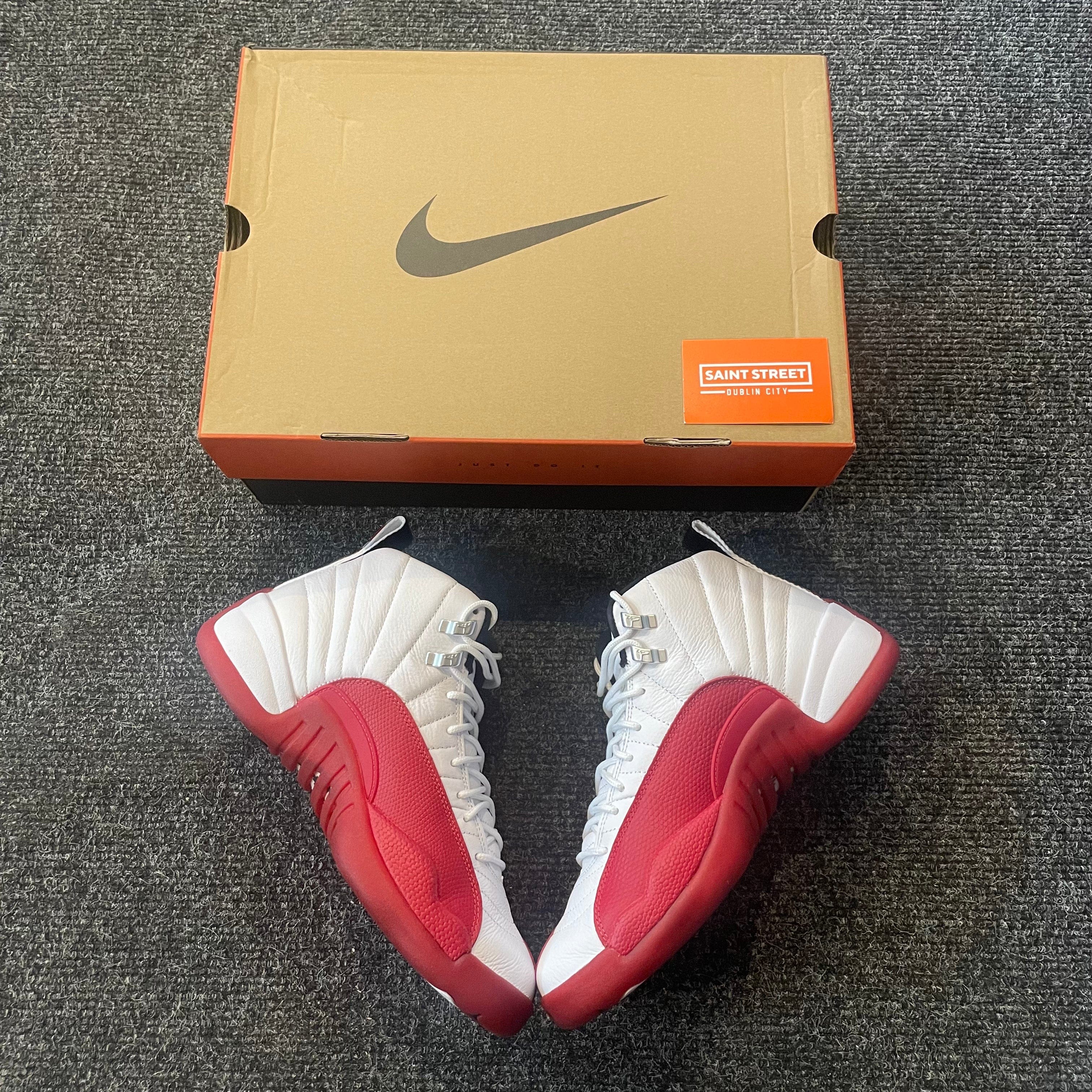 Air Jordan 12 Cherry