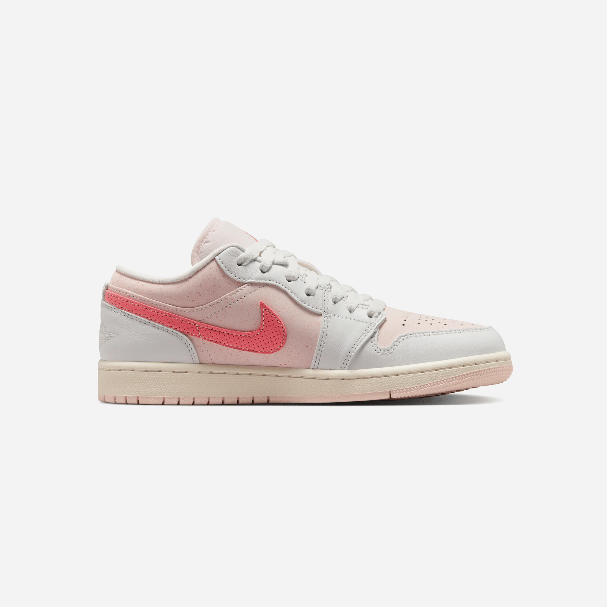 Air Jordan Nike Air Jordan 1 Low SE Strawberry Milkshake WMNS