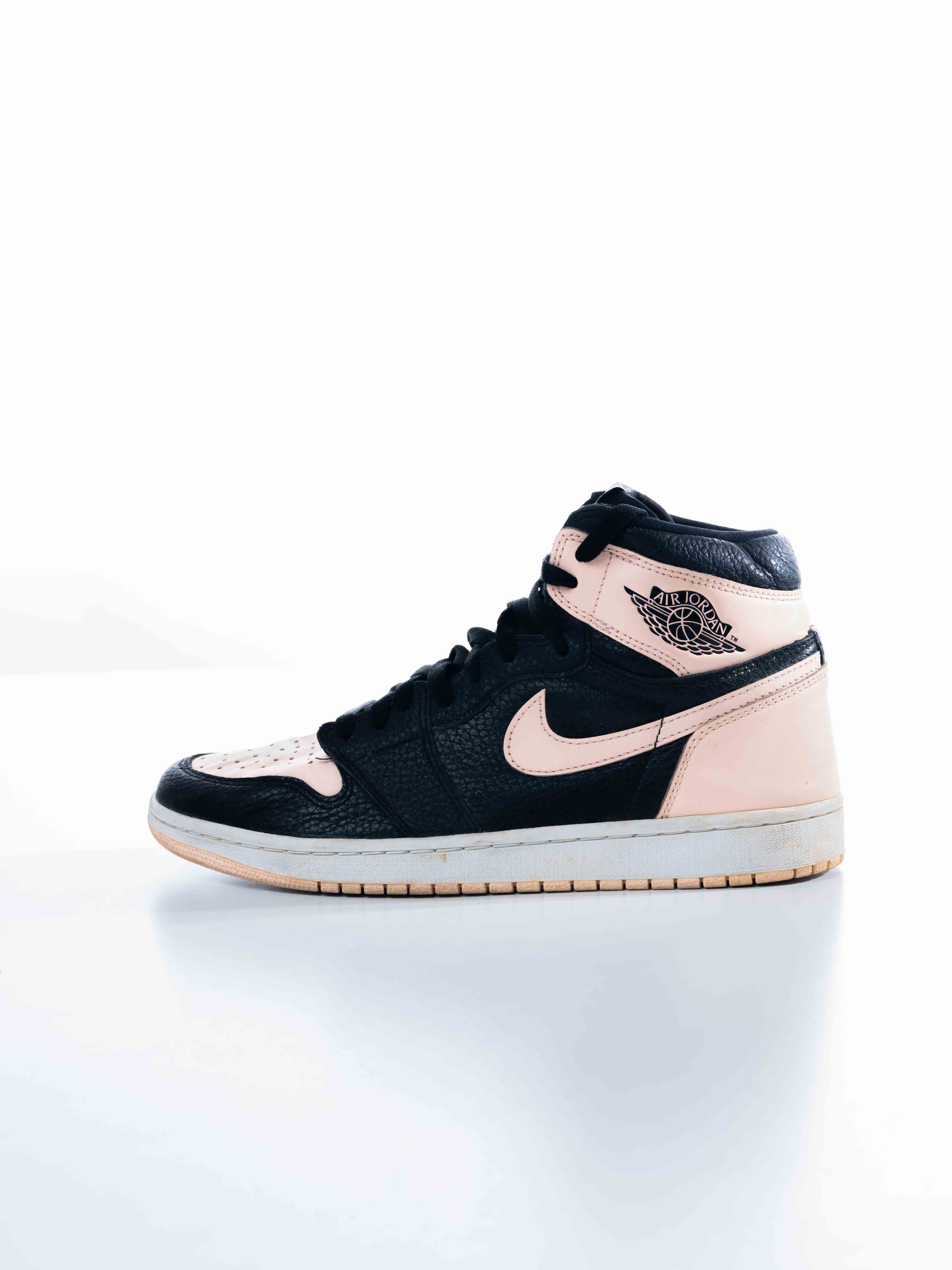 Air Jordan Nike Air Jordan 1 Retro High Black Crimson Tint (UK 8)