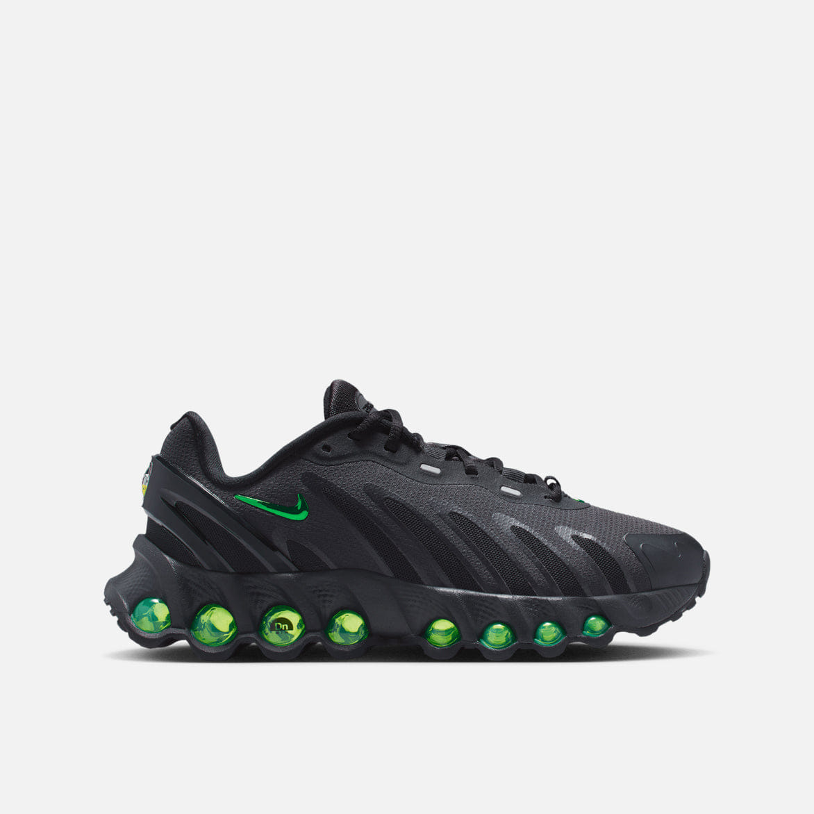 Nike AIR MAX DN8 (GS) - BLACK / GREEN STRIKE / DARK SMOKE GREY