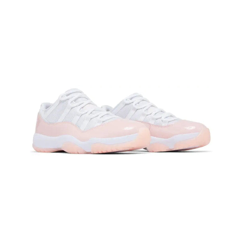 Nike JORDAN 11 LEGEND PINK (W)