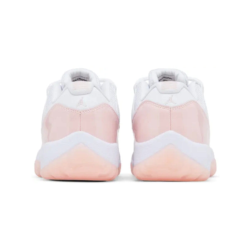 Nike JORDAN 11 LEGEND PINK (W)