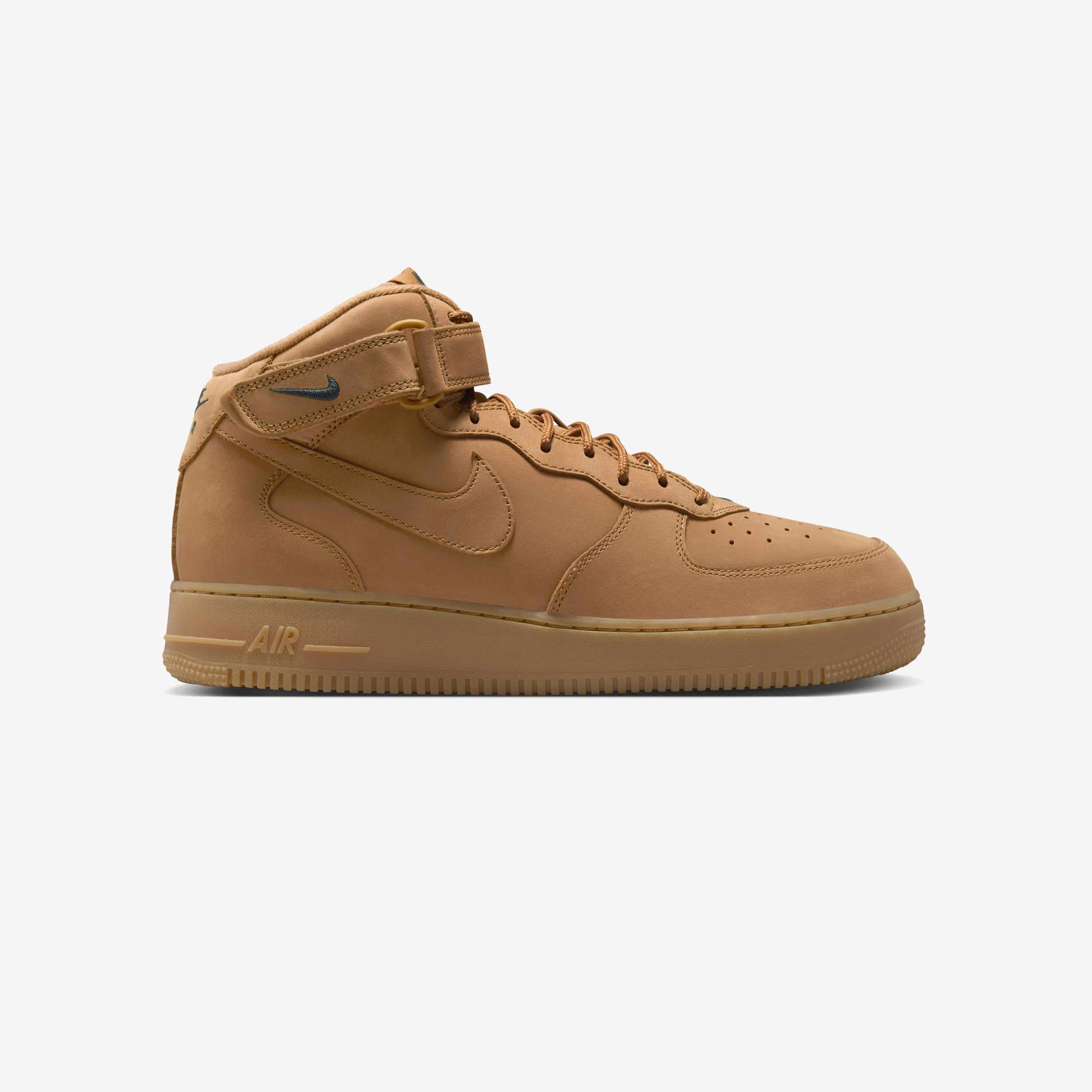 Nike Air Force 1 Mid