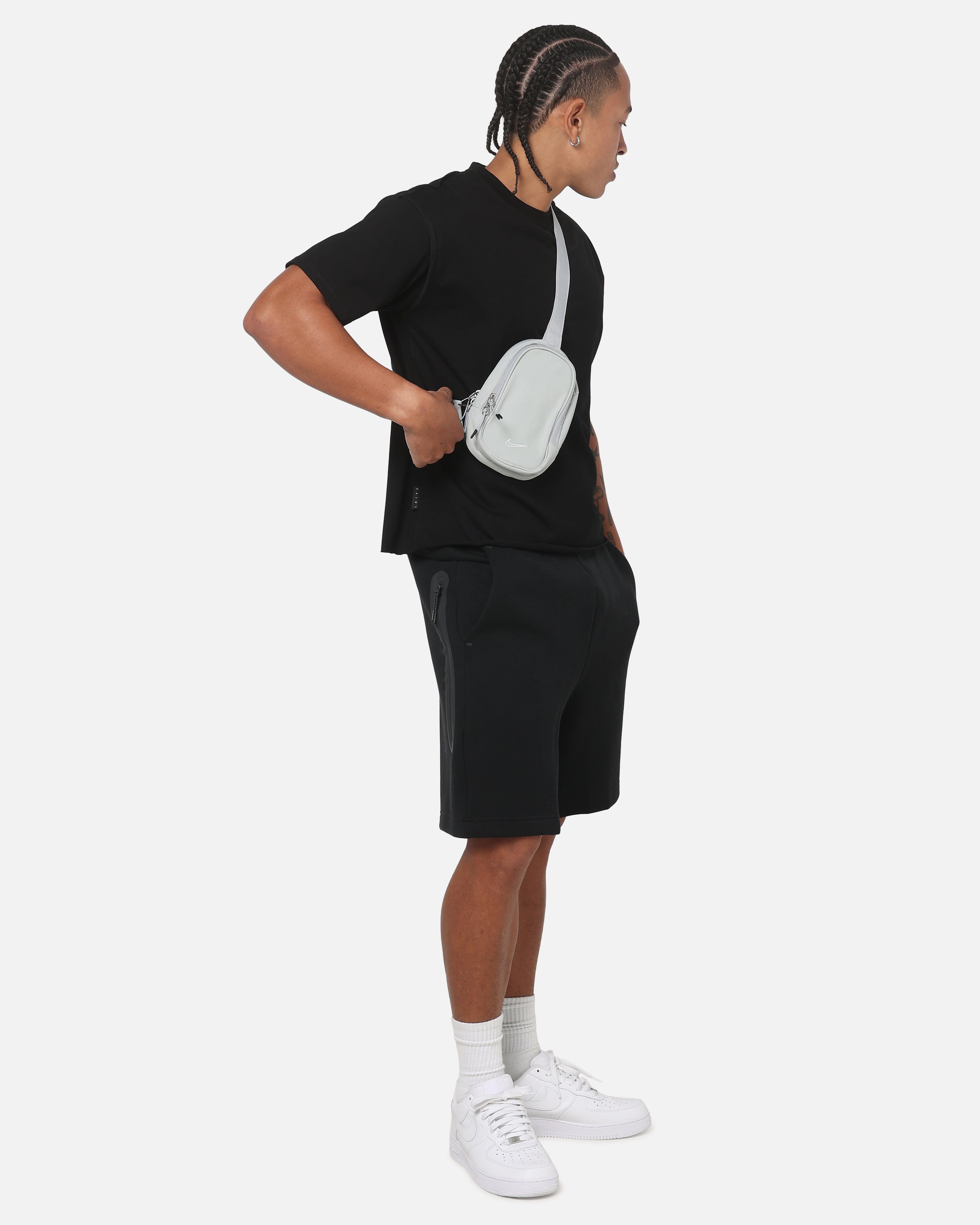 Nike Sportswear Commute Crossbody Bag (1 l) Smoke Grey