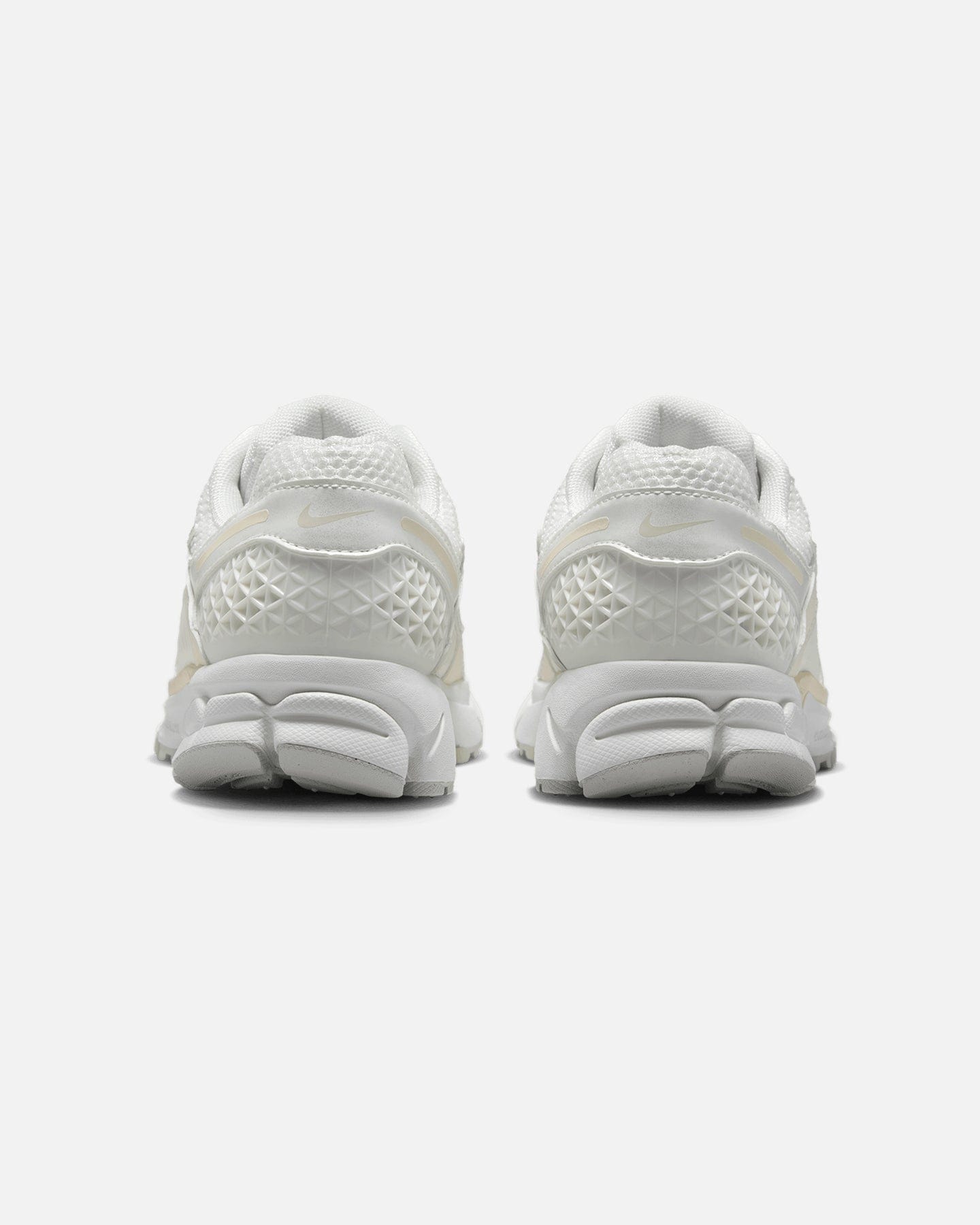 Nike Women's Zoom Vomero 5 Sail