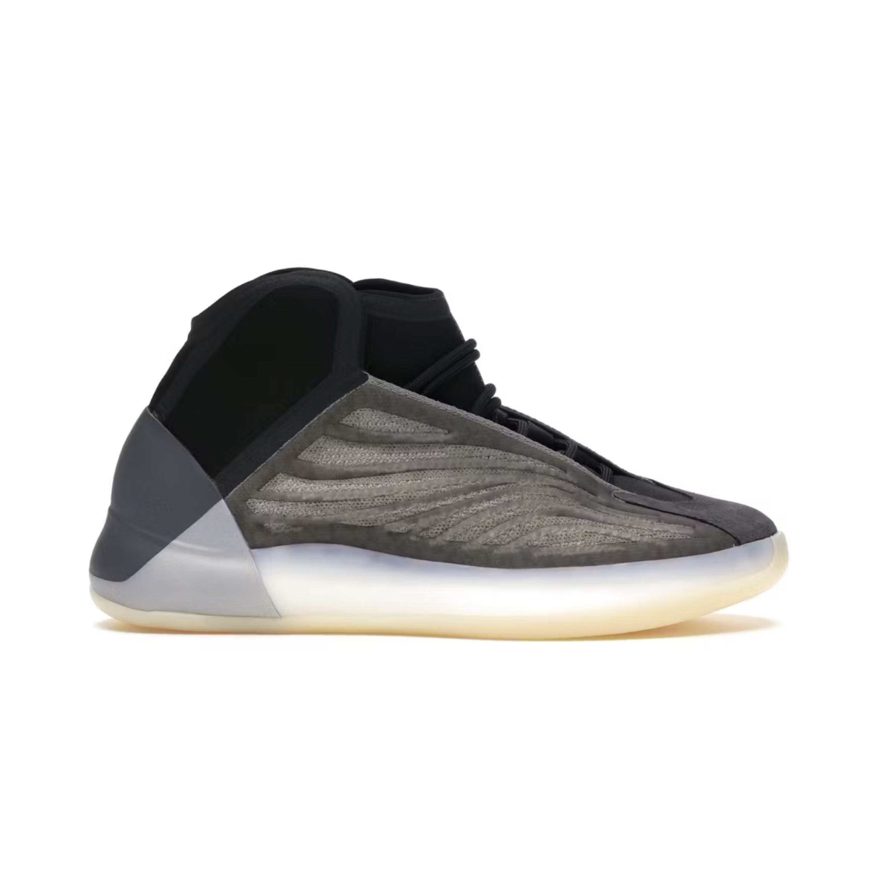 adidas YEEZY QNTM Barium