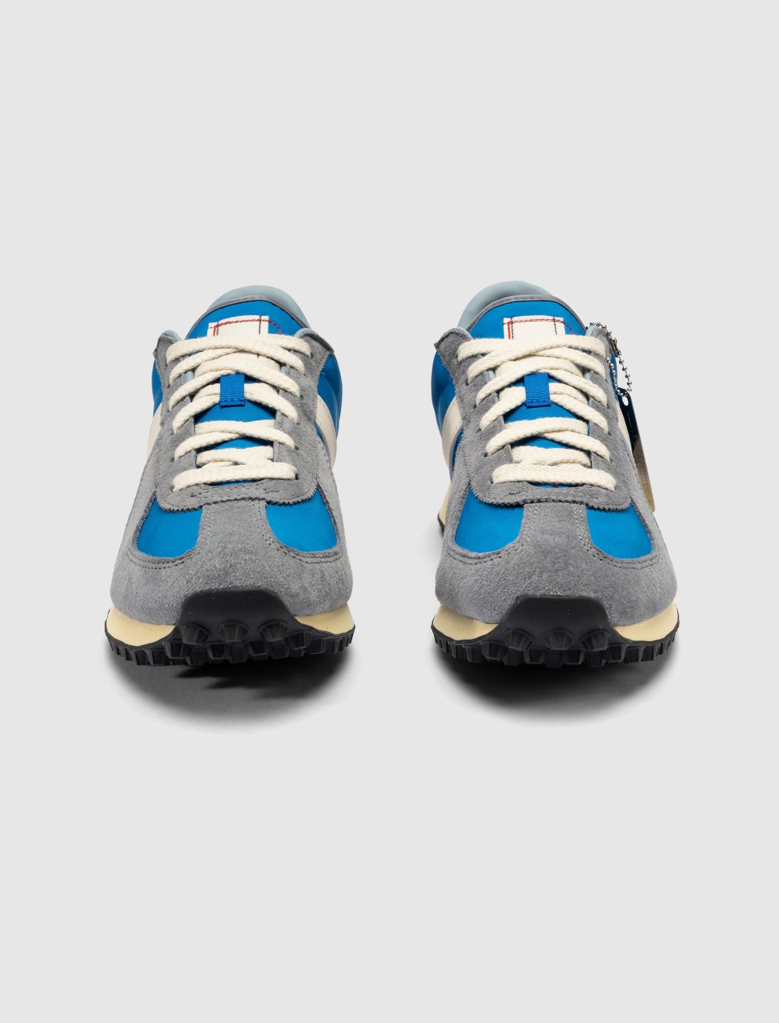 adidas DO NOT DUPLICATE BW RUNNER