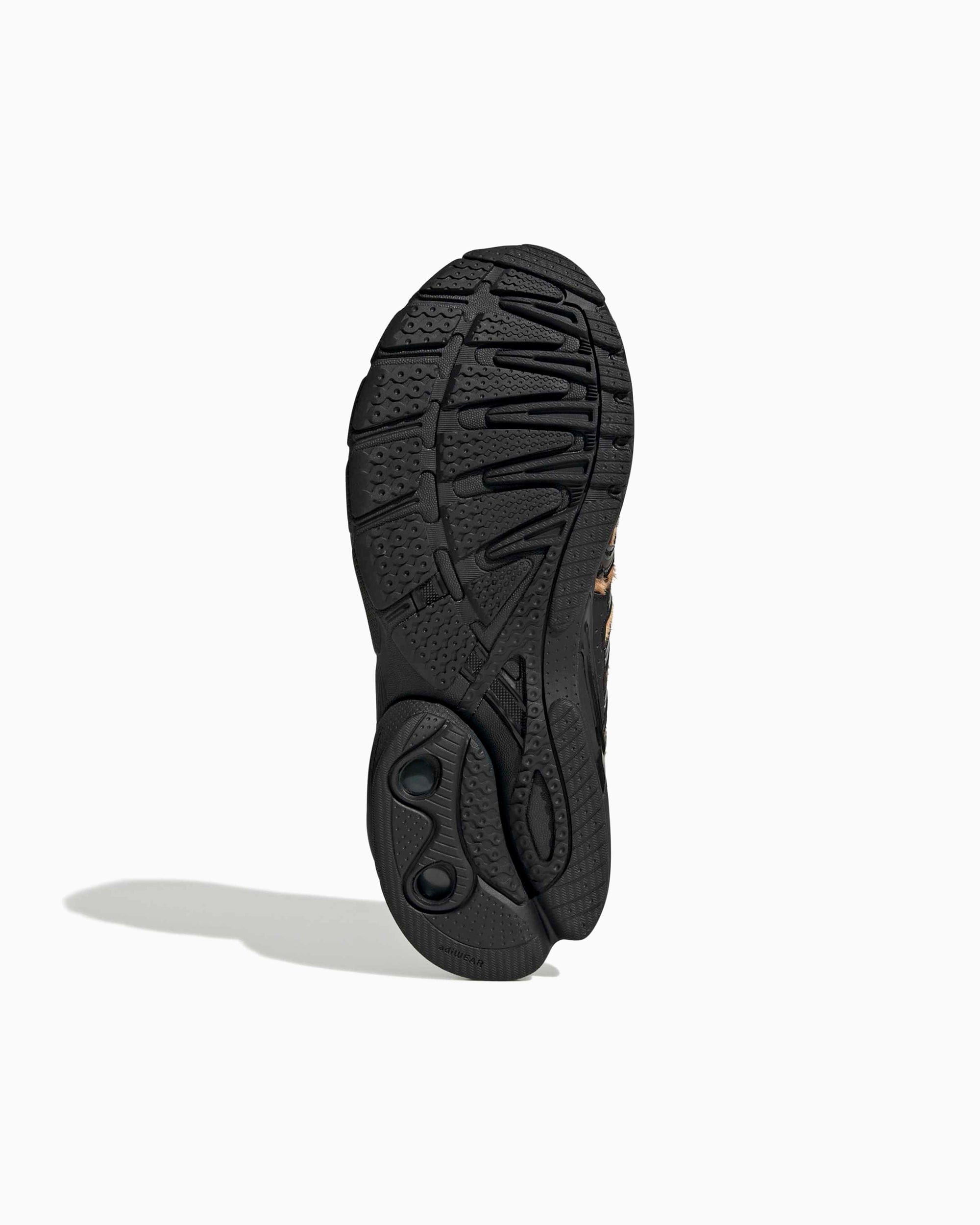 adidas Originals Women's Adistar Control 5 Leopard