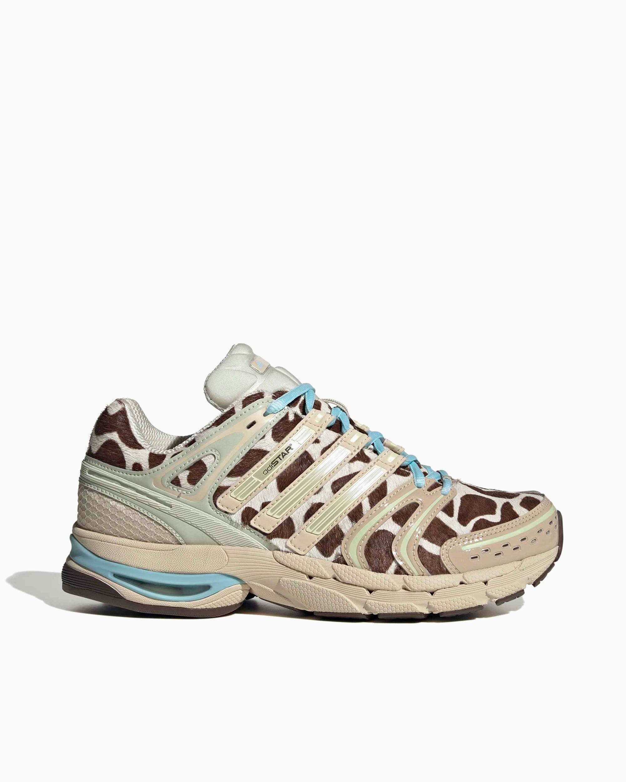 adidas Originals Women's Adistar Control 5 Giraffe