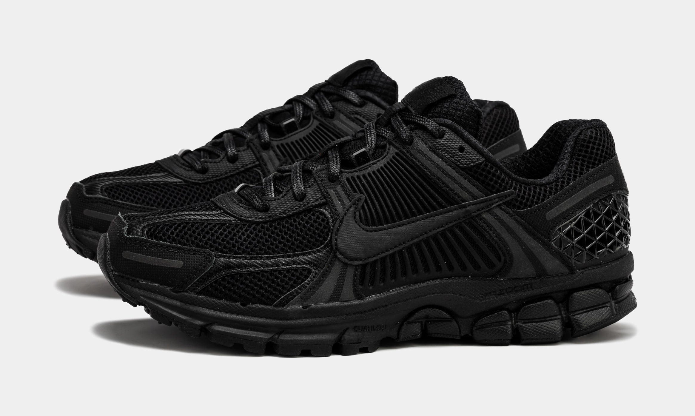 Nike Zoom Vomero 5 Triple Black Mens Running Shoes (Black)