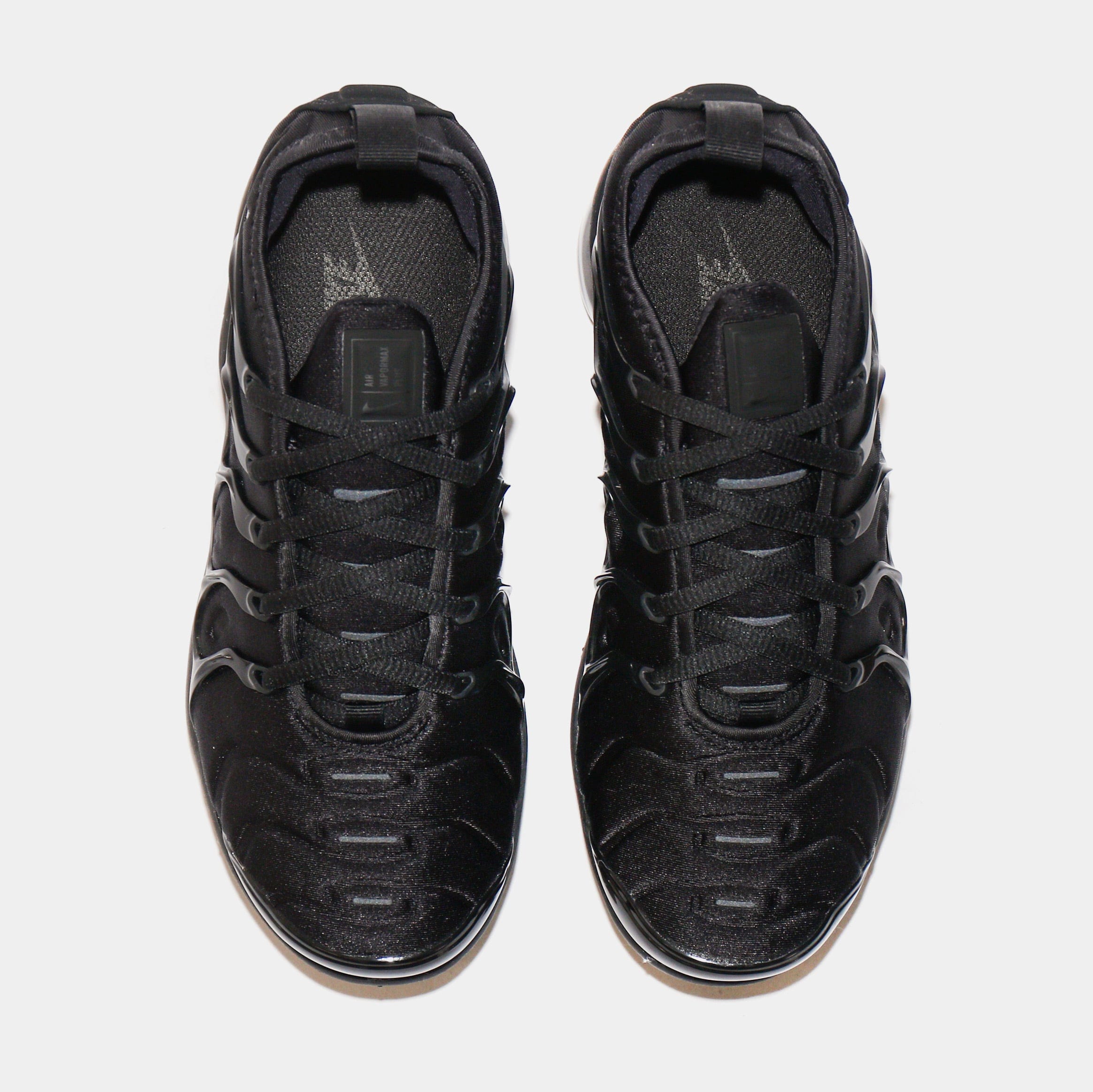 Nike VaporMax Plus SE Womens Running Shoes (Black)