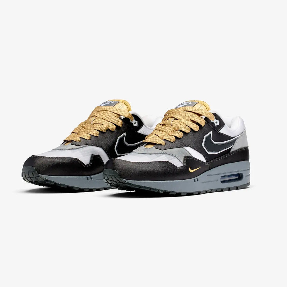 Nike Air Max 1 . SWOOSH Low Poly Big Head Mode