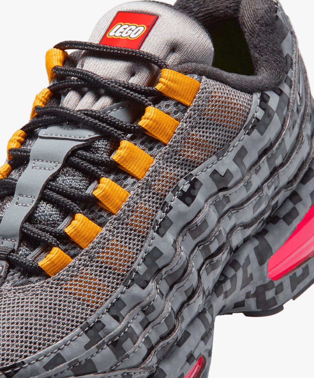 Nike | AIR MAX 95 x LEGO® COLLECTION (GS) { SMOKE GREY/METALLIC SILVER - BLACK