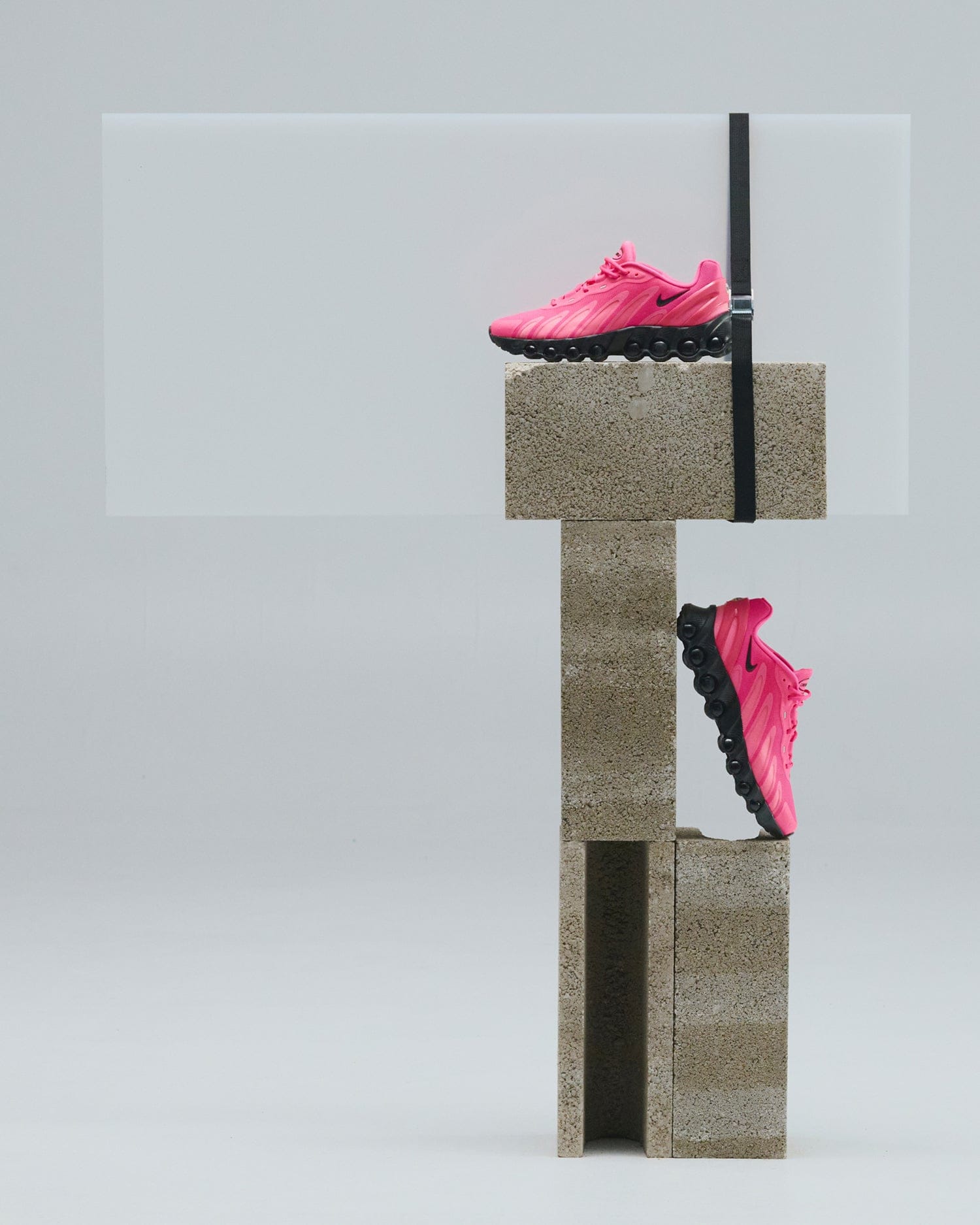 Nike Air Max DN8 Hyper Pink