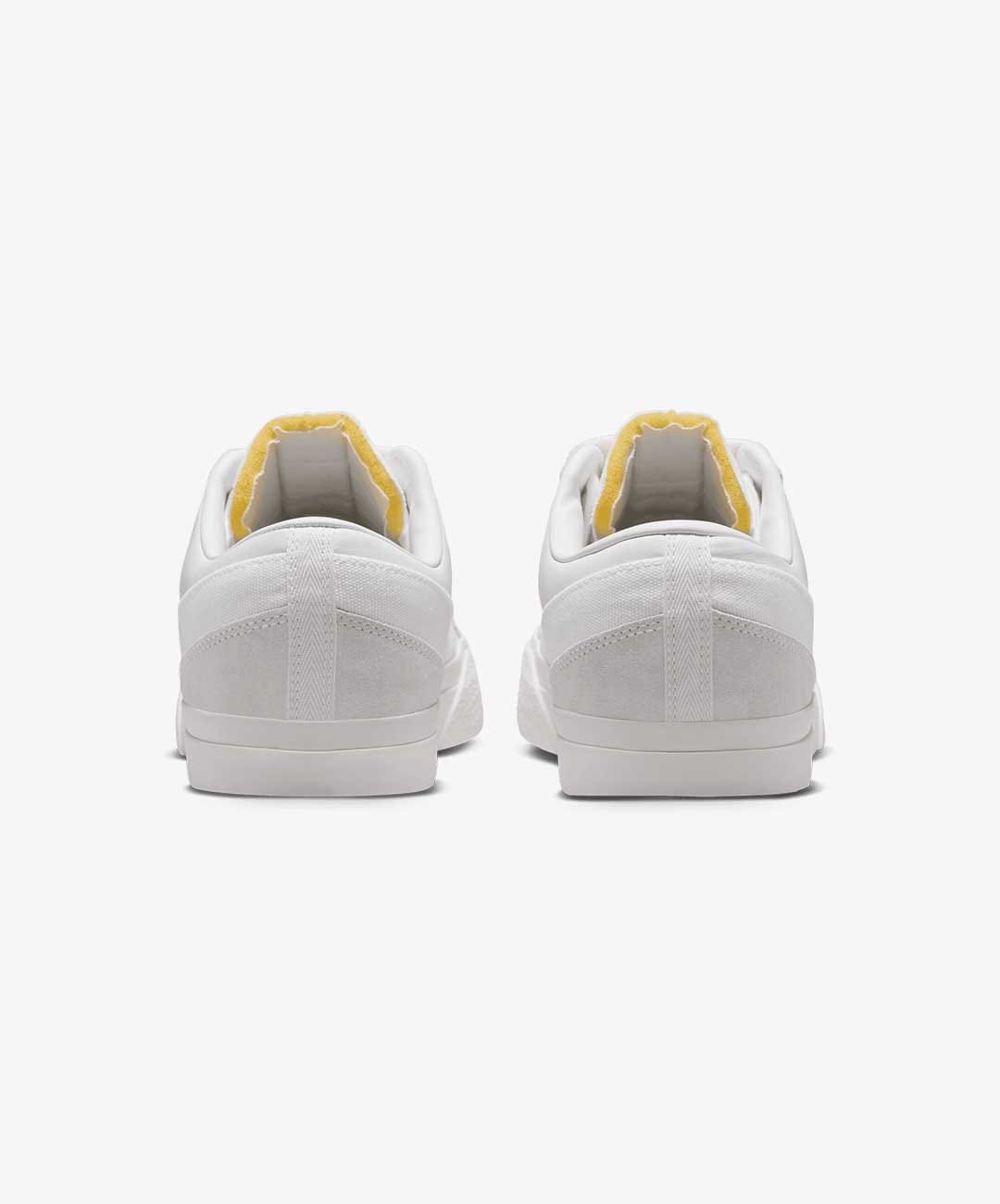 NIKE | BLAZY { WHITE/SUMMIT WHITE - SAIL