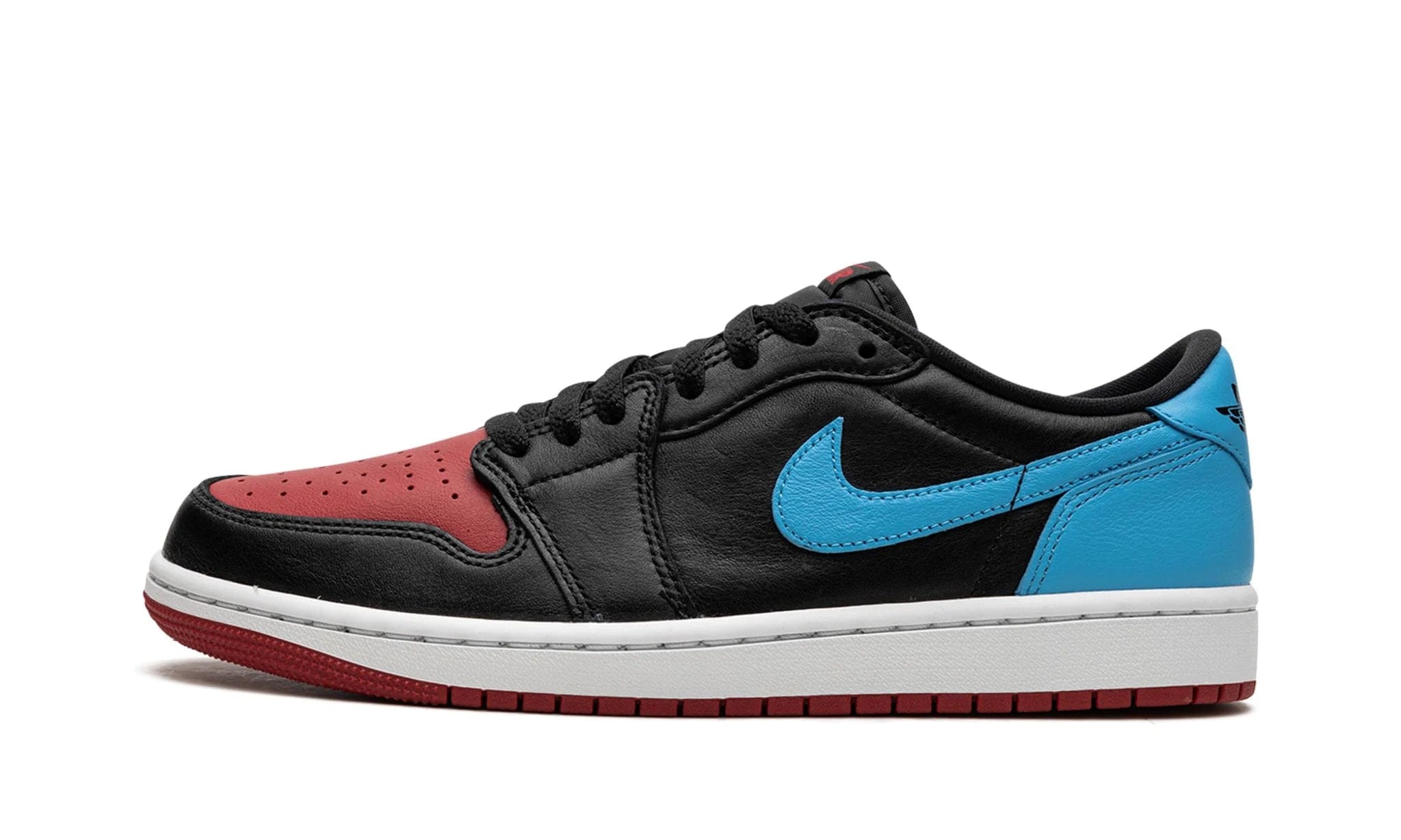 Air Jordan Jordan 1 Retro Low OG NC To Chi (Women's) الأردن 1 ريترو لو OG NC إلى تشي (سيدات)