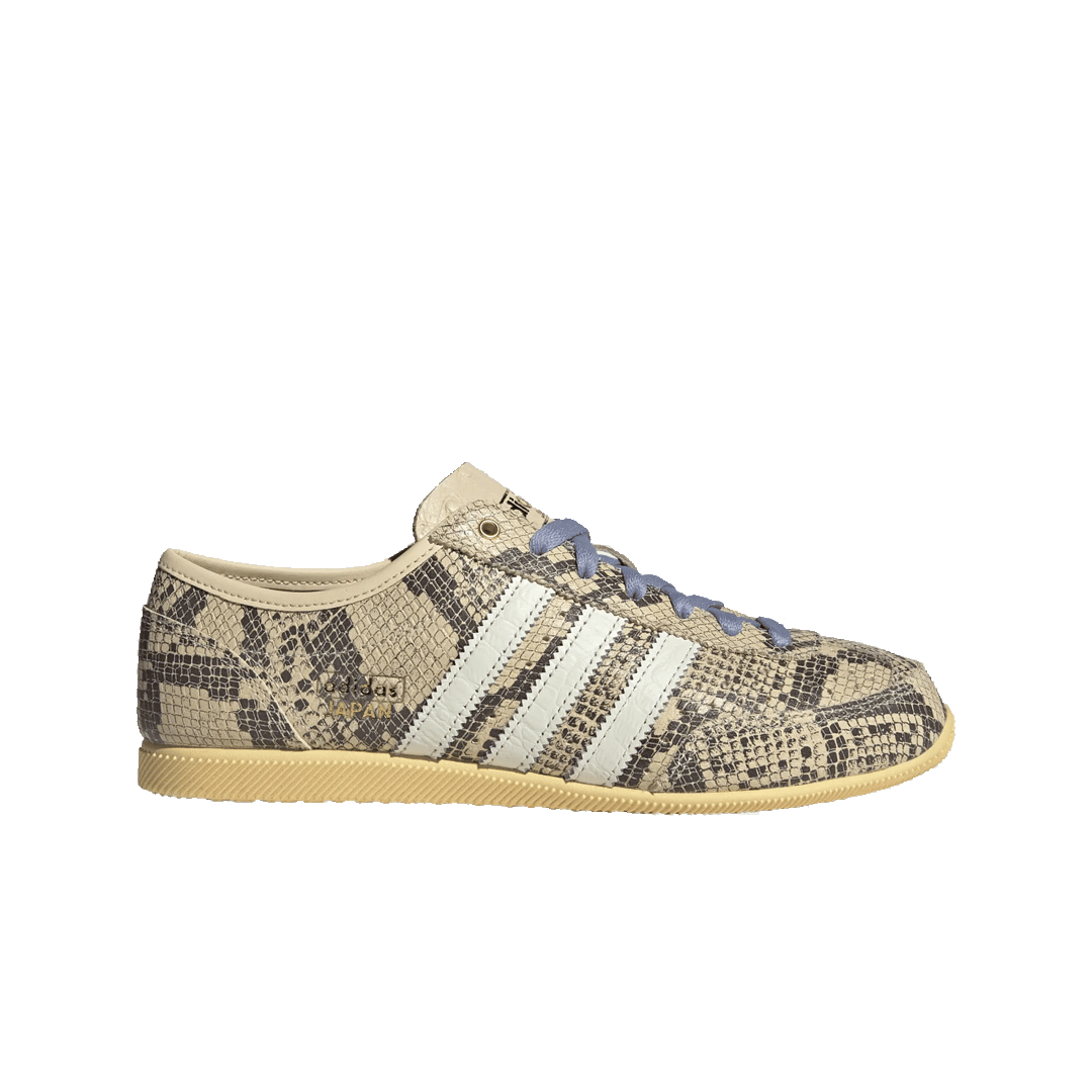 adidas WOMEN'S JAPAN DECON SHOES