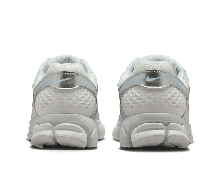 Nike Women's Nike Zoom Vomero 5 (Blue Steel)