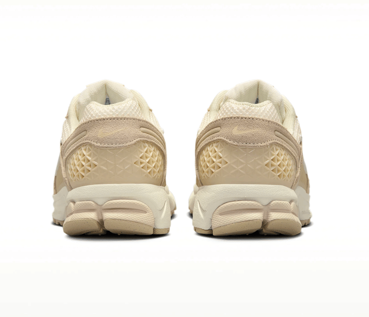 Nike Women's Nike Zoom Vomero 5 (Beige)