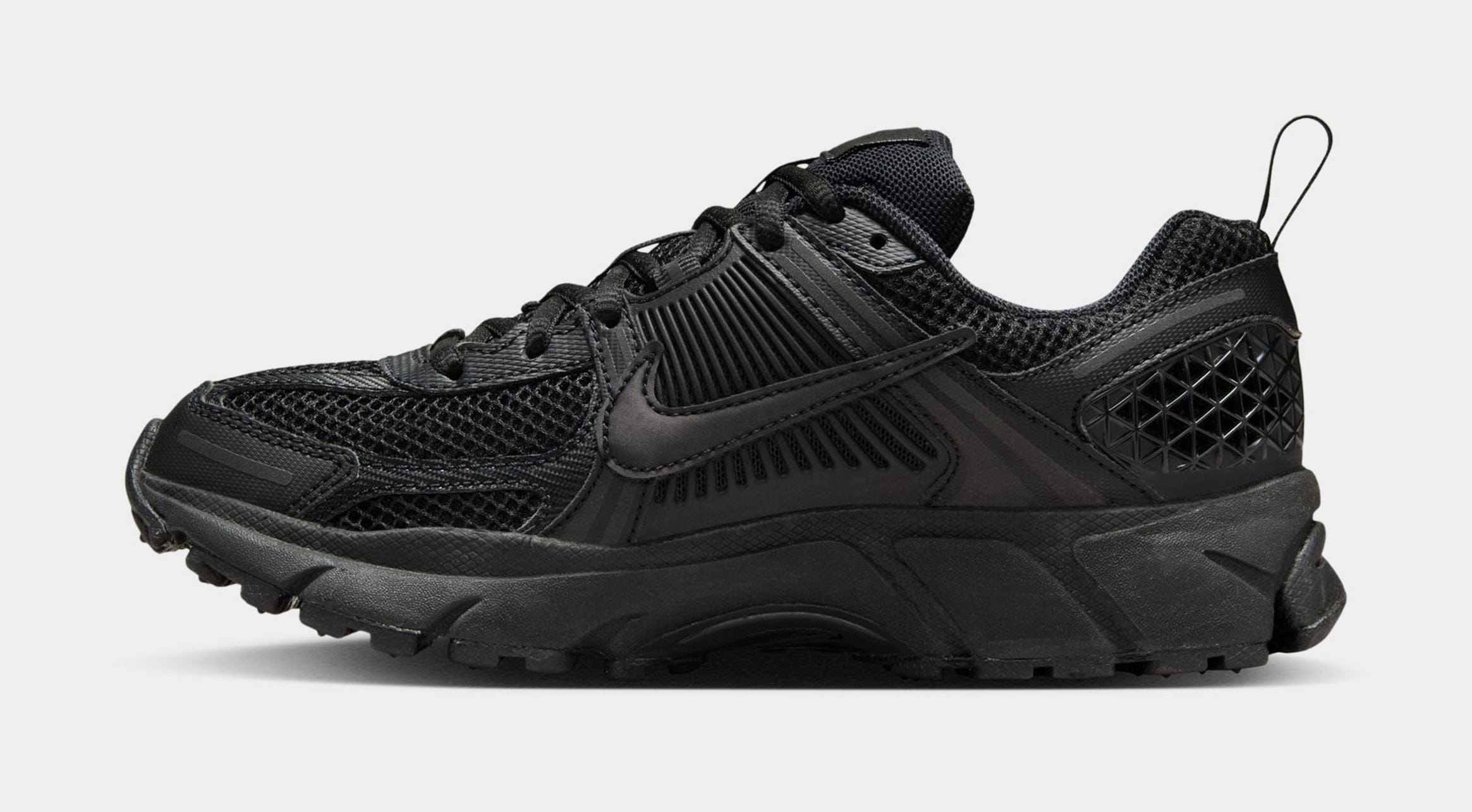 Nike Vomero 5 Grade School Running Shoes (Black/Black)