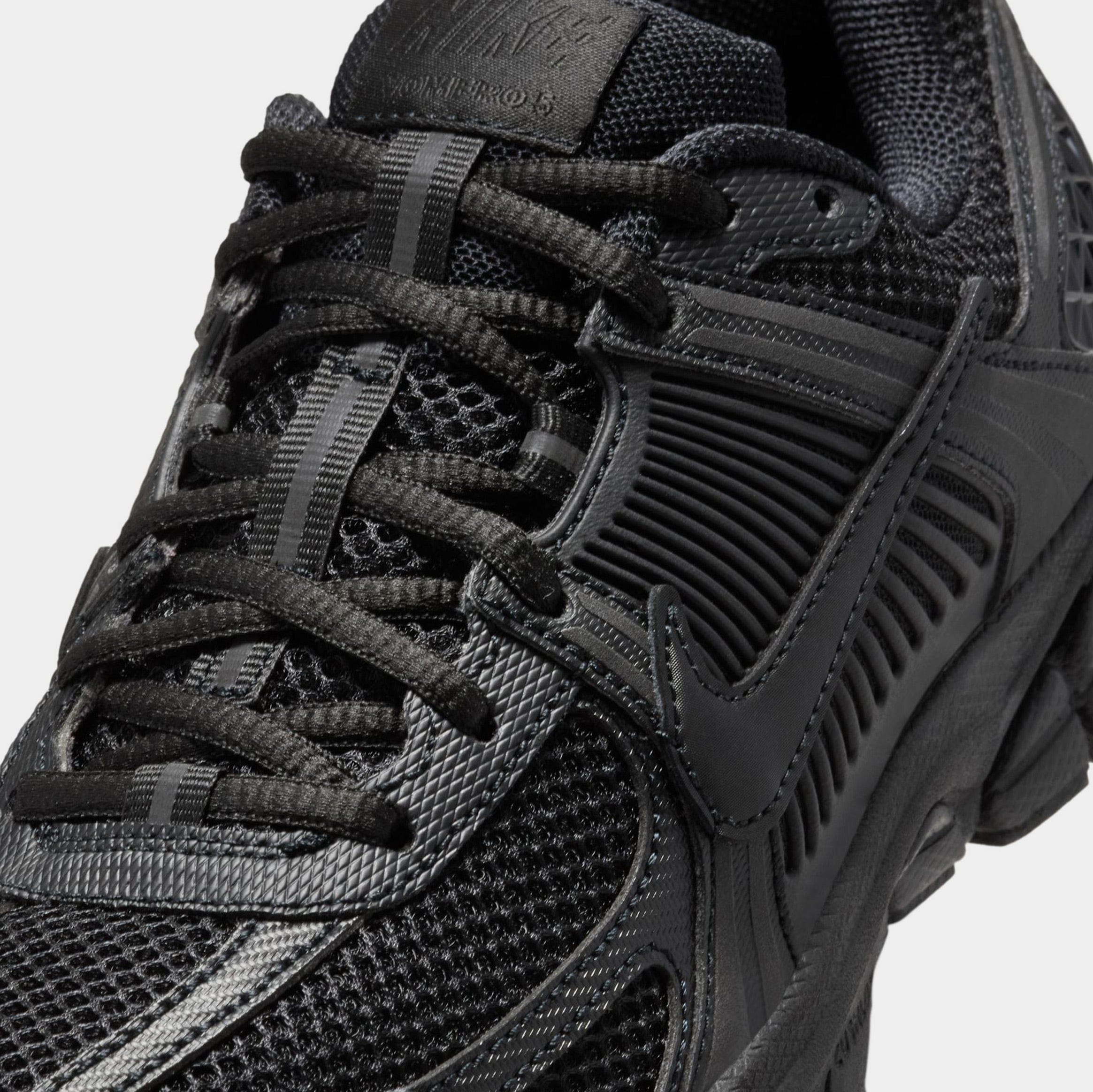 Nike Vomero 5 Grade School Running Shoes (Black/Black)