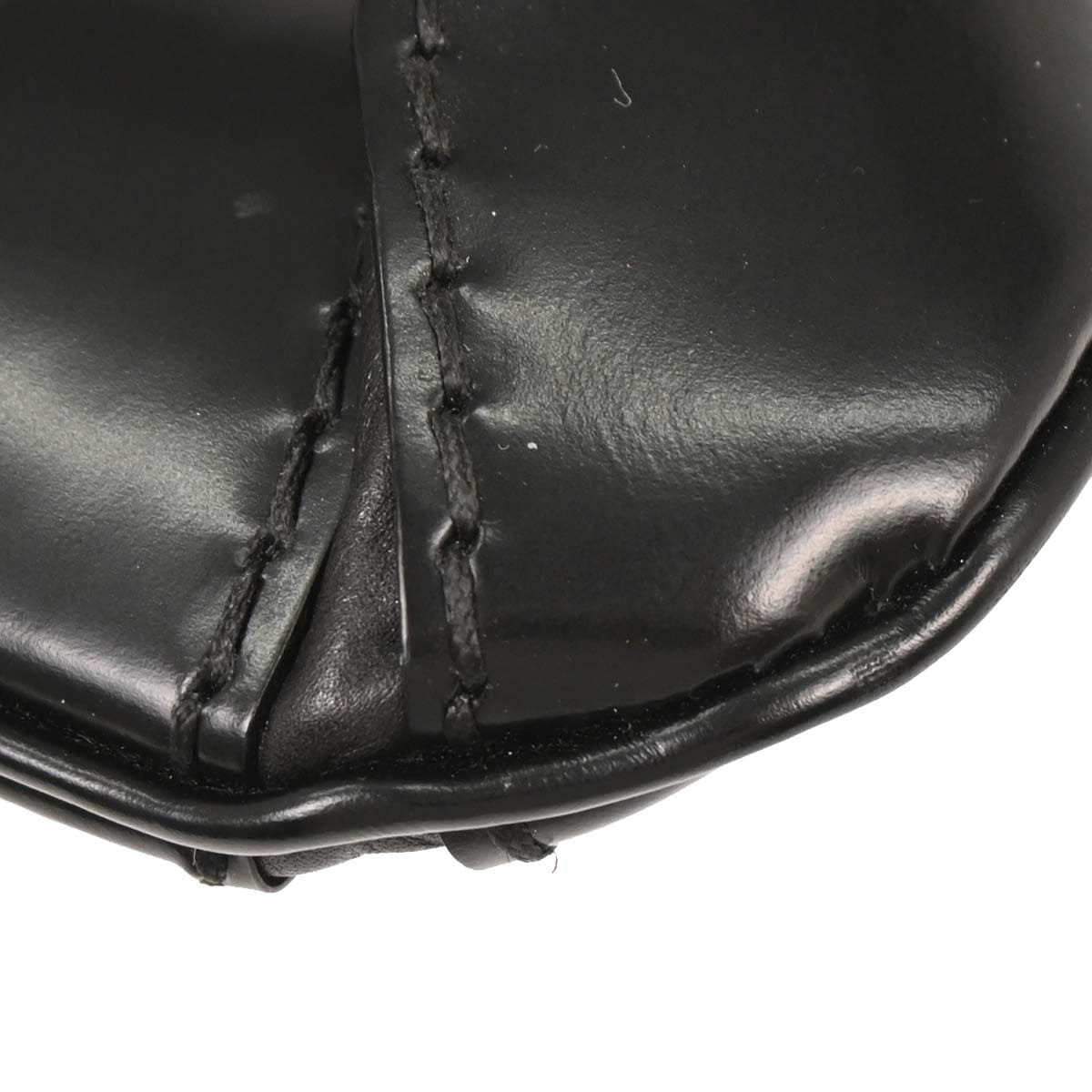 Gucci Black Leather Queen Chain Handbag