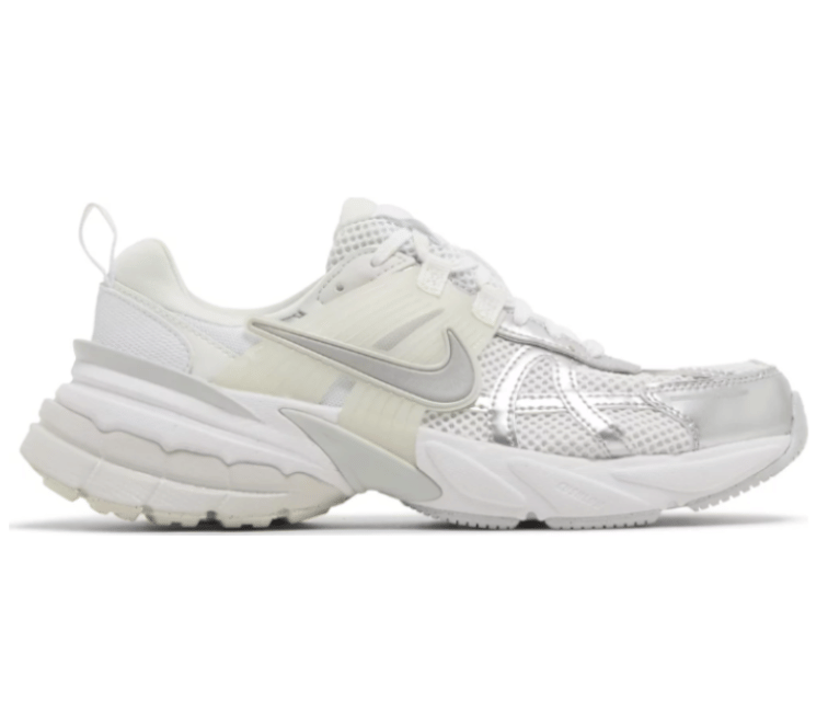 Nike Women’s Nike V2K Run (White/Metallic Silver)