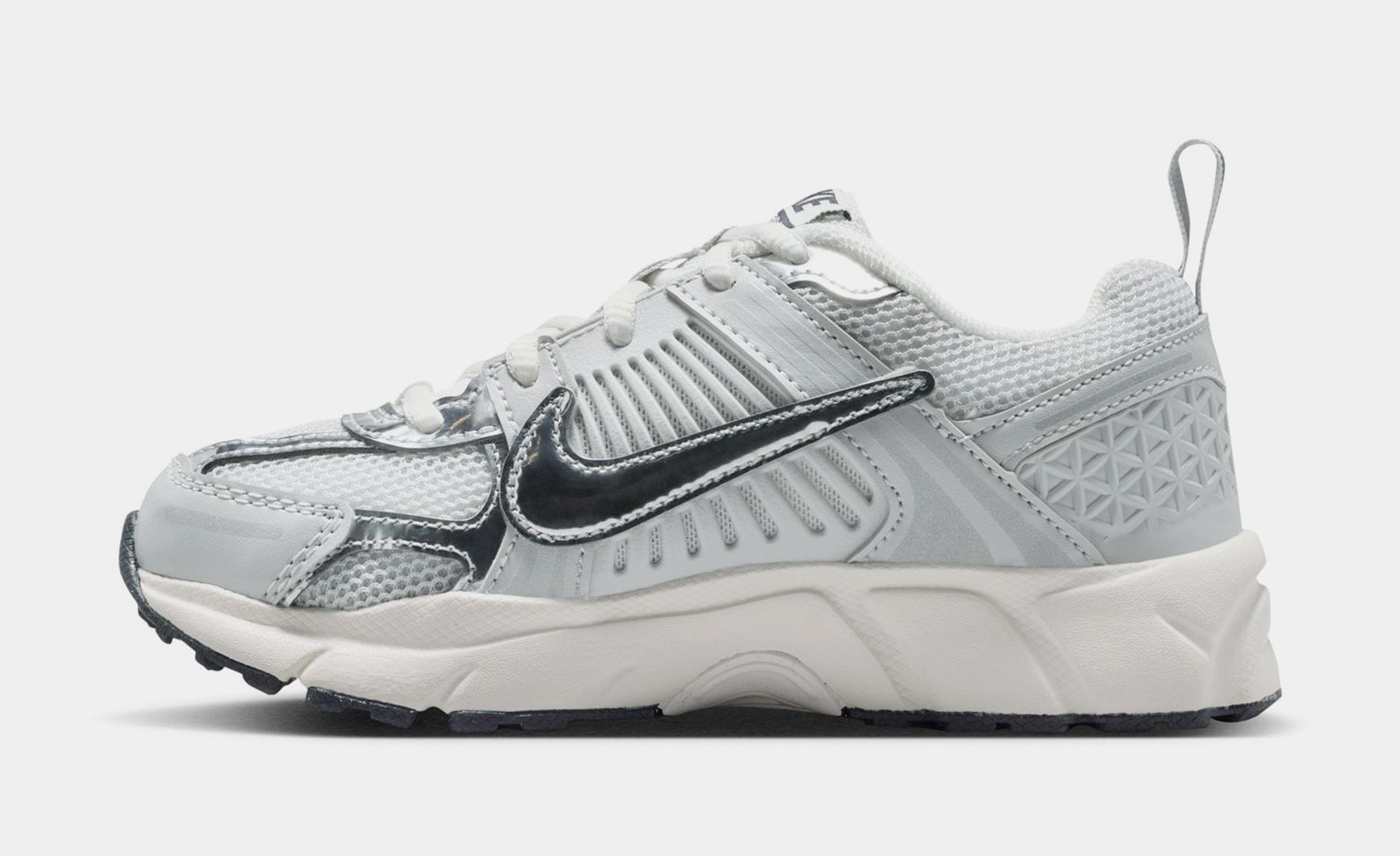 Nike Vomero 5 Preschool Running Shoes (Photon Dust/Chrome/Gridiron/Sail)