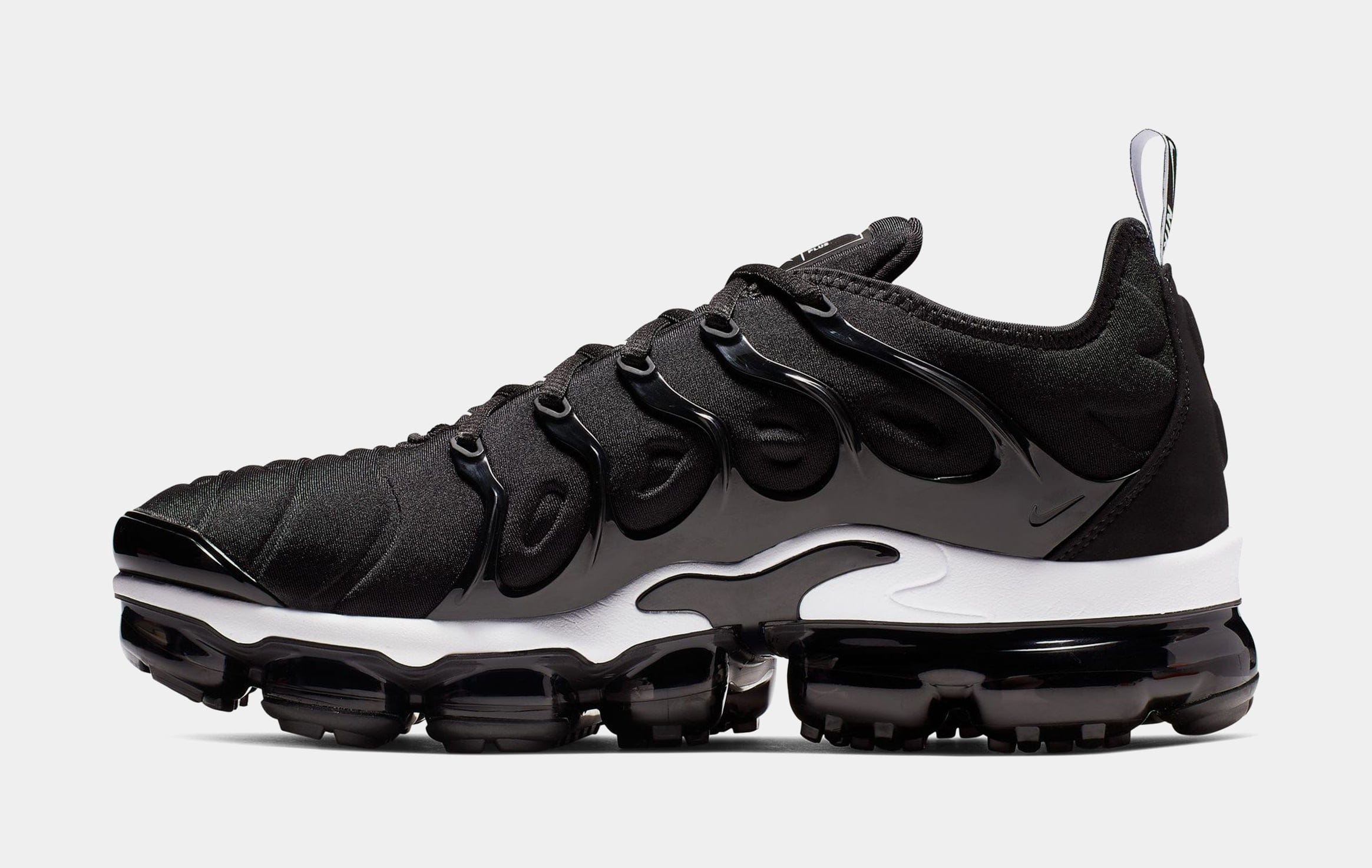 Nike Air VaporMax Plus Mens Running Shoes (Black/White)