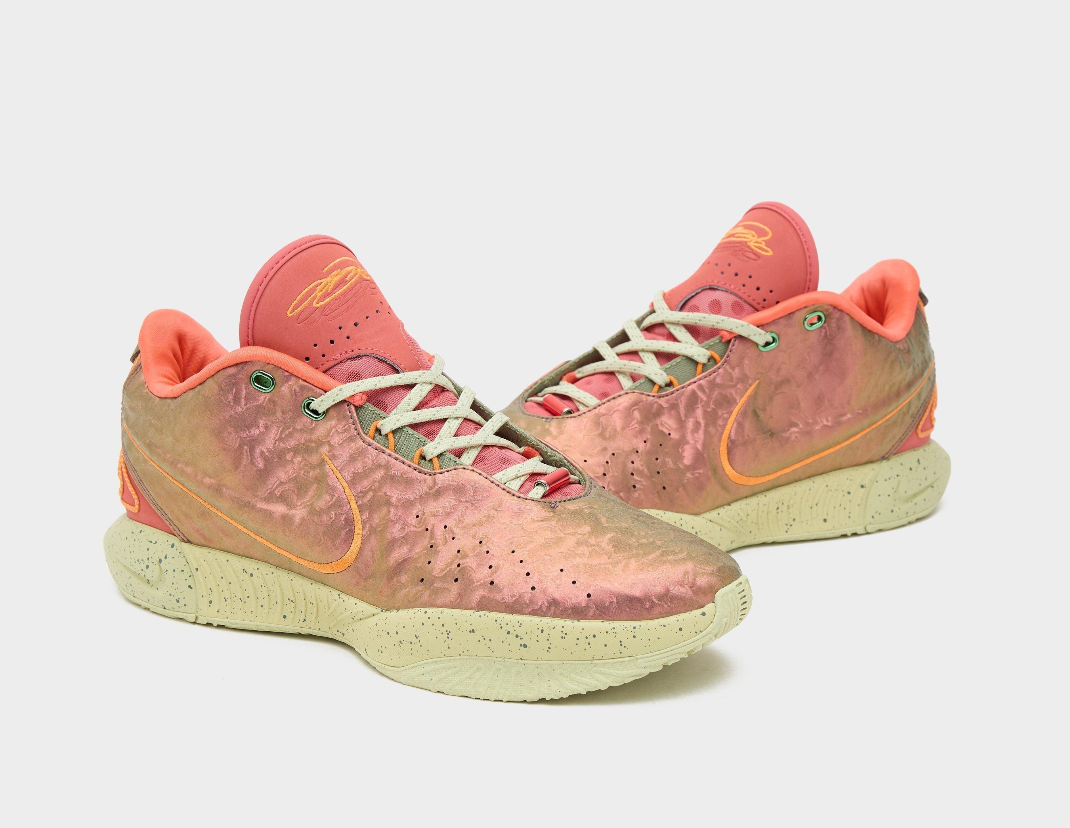 Nike Lebron XXI