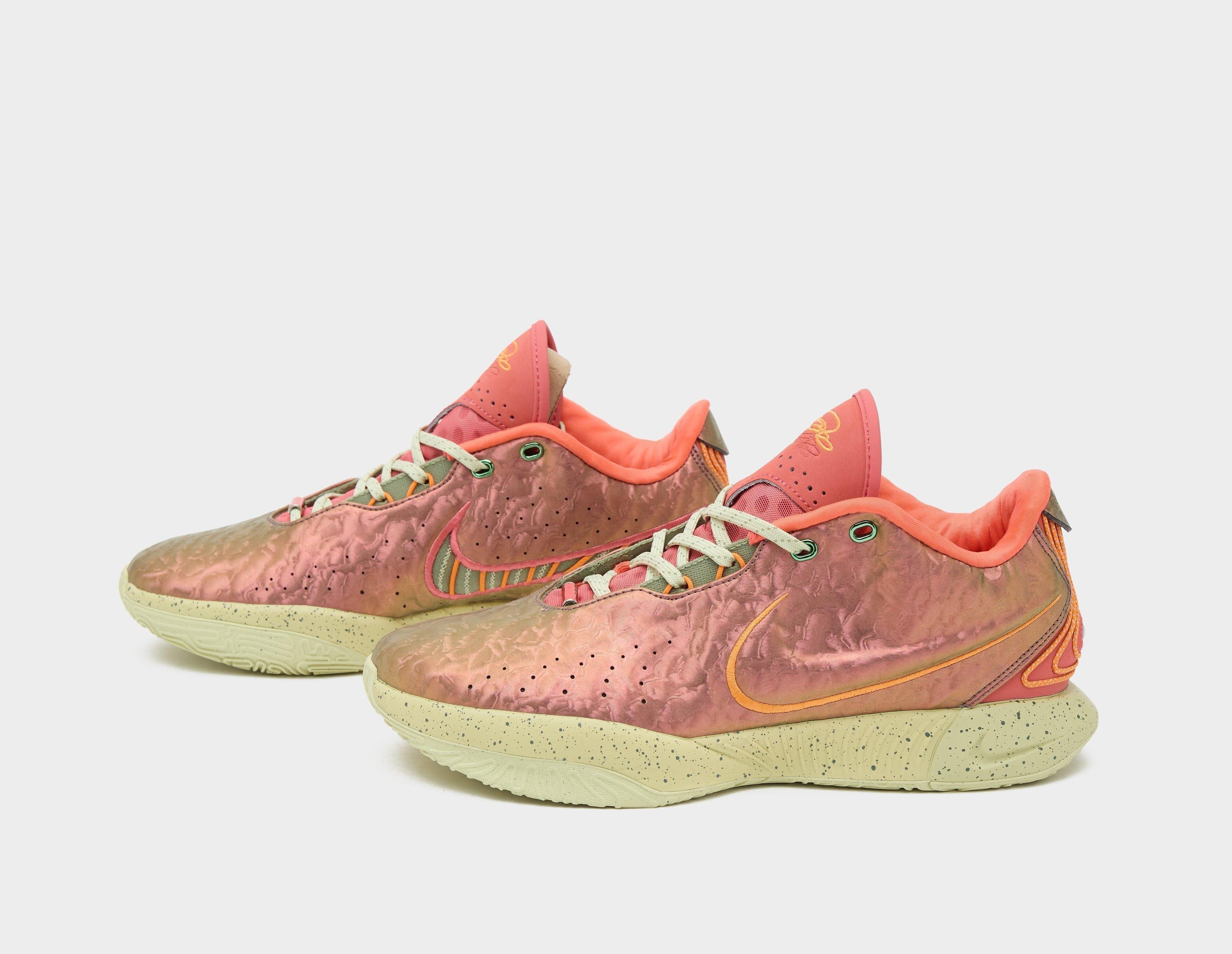 Nike Lebron XXI