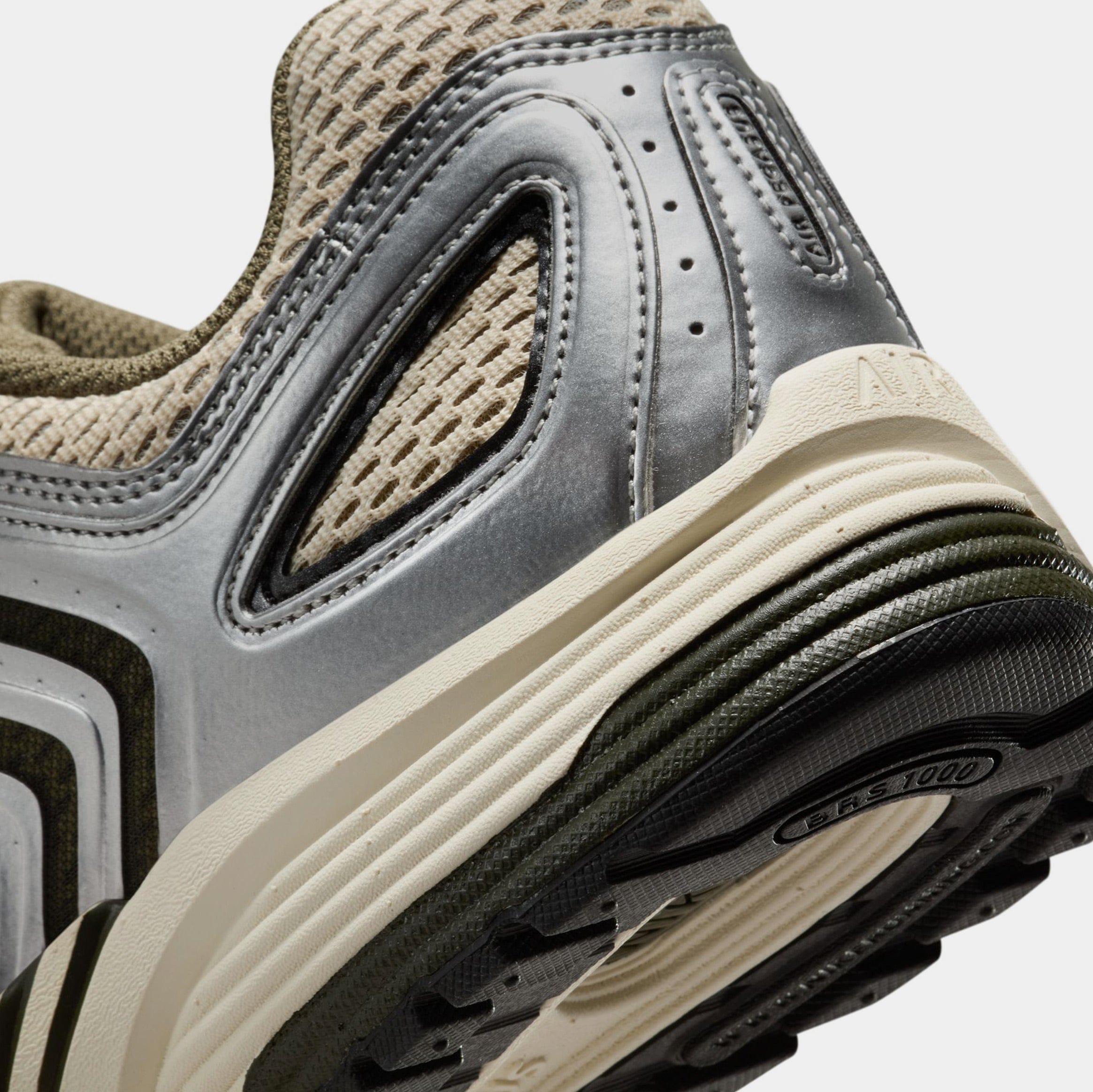 Nike Air Pegasus 2K5 Mens Running Shoes (Photon Dust/Gridiron/Sail/Chrome) Final Sale