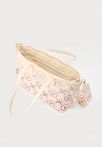 Valentino Samba Re Print Handbag Ecru/Rosa