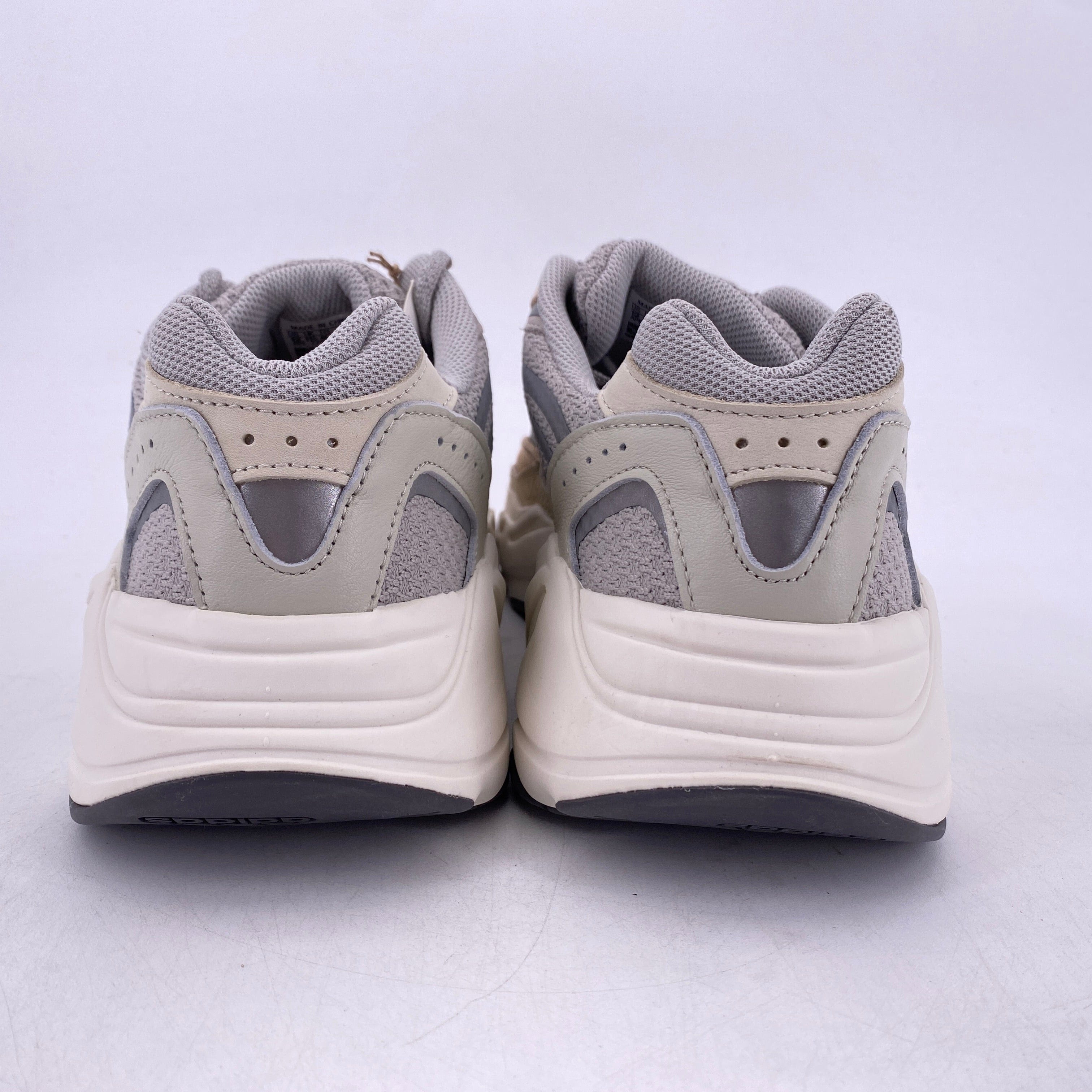 Yeezy 700 v2 Cream 2021 New Size 12
