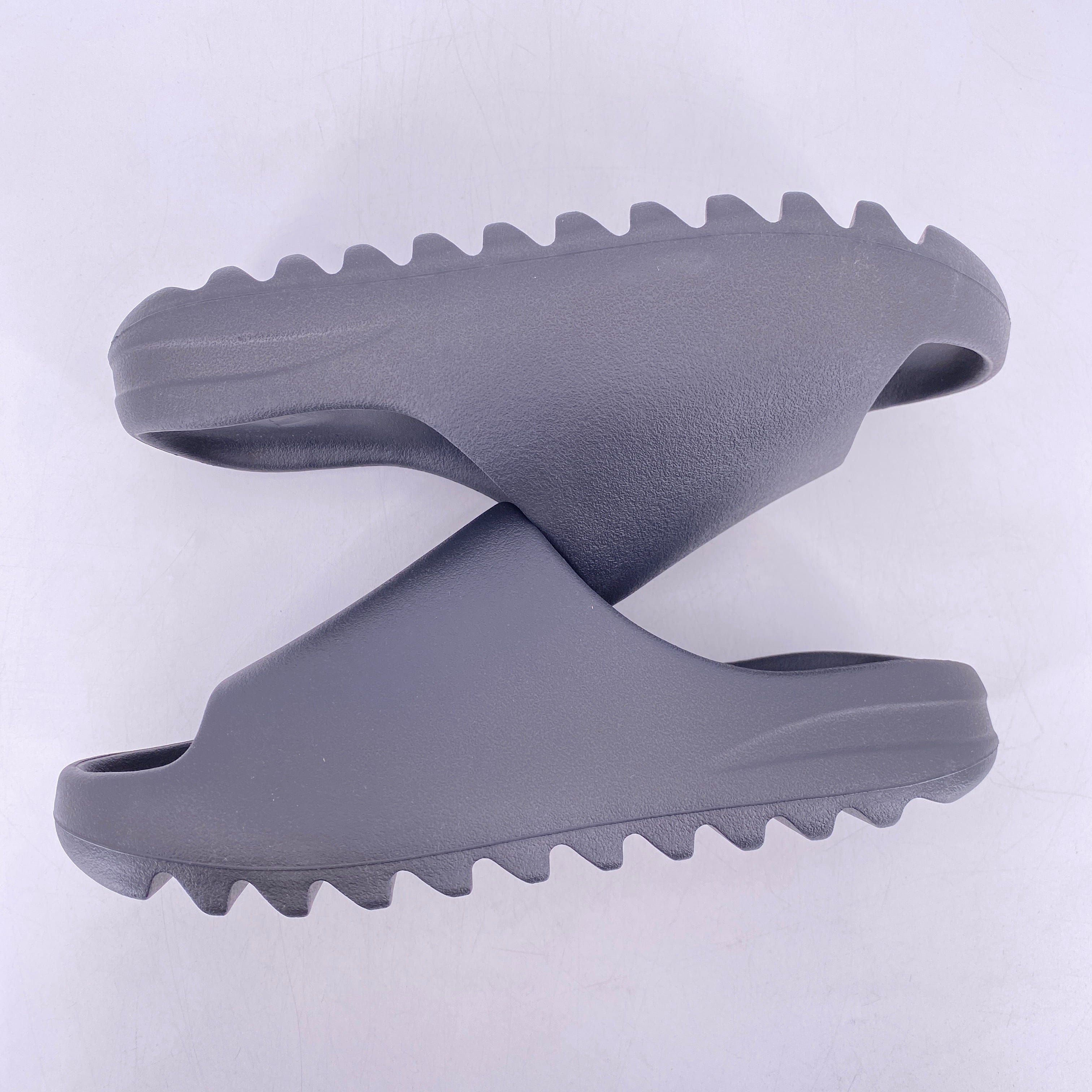 Yeezy Slide Onyx 2022 New Size 10