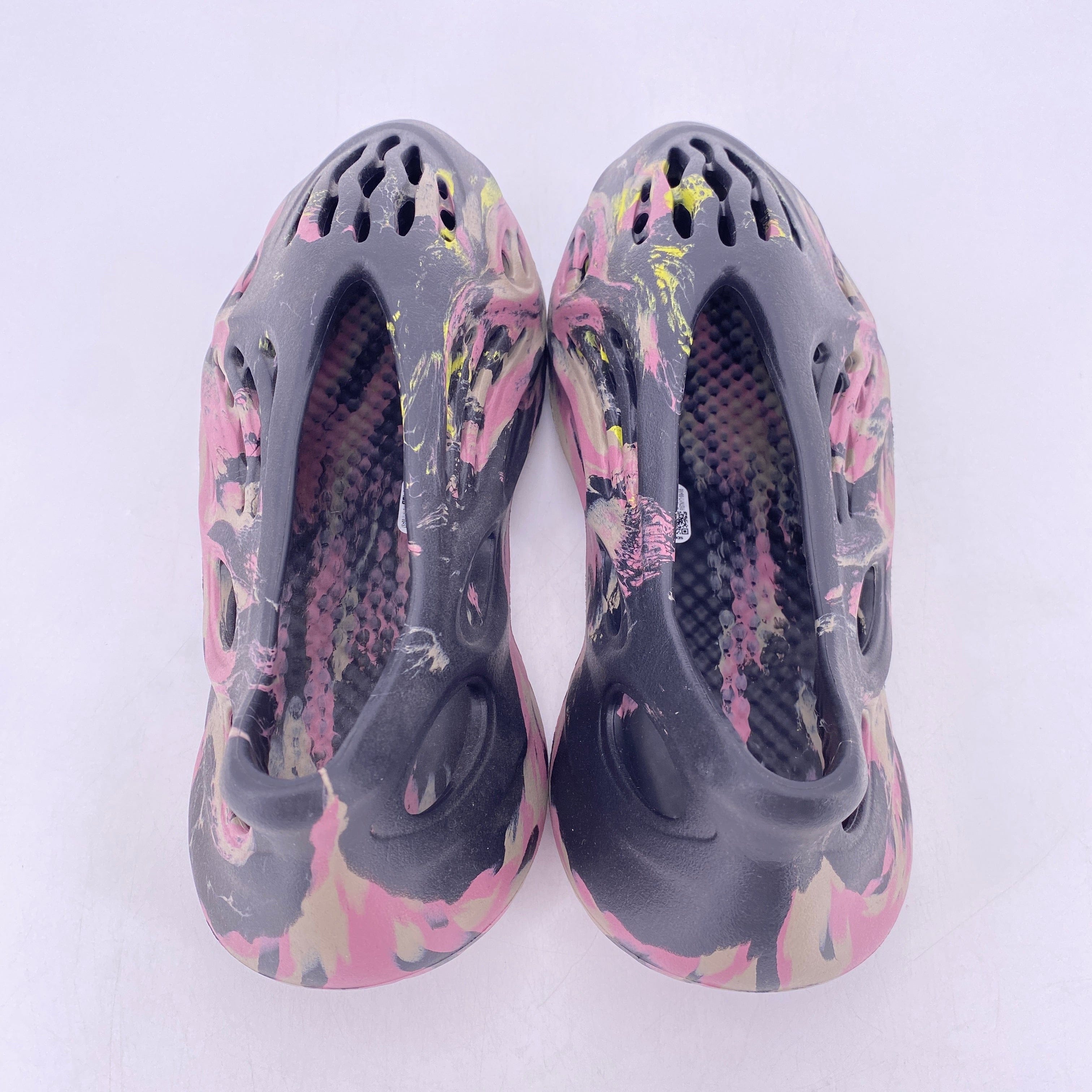 Yeezy Foam RNNR Mx Carbon 2022 New Size 13