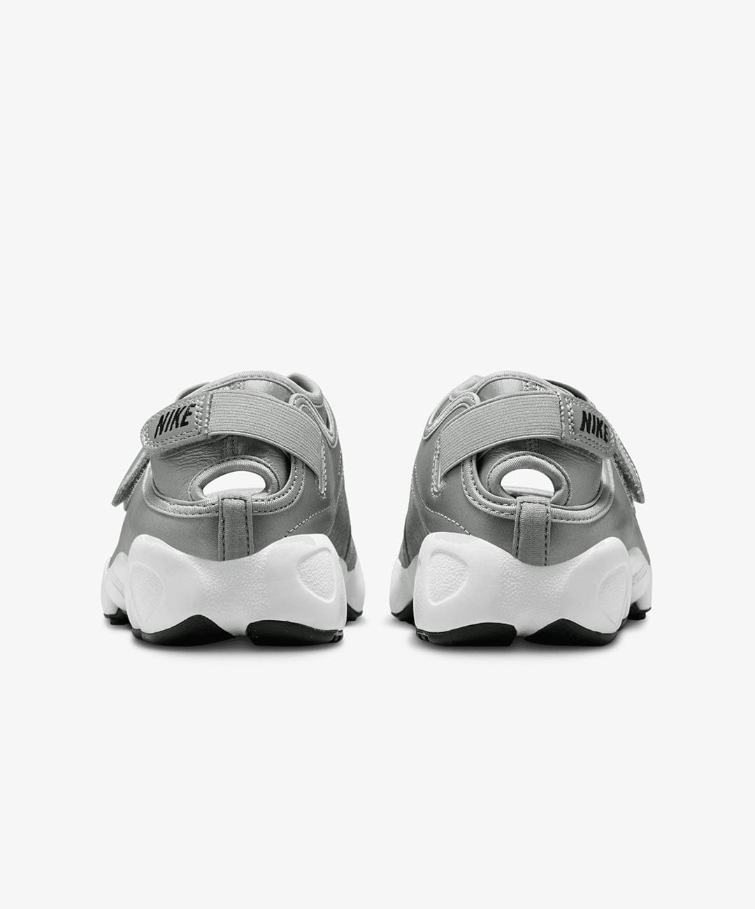 NIKE | AIR RIFT { METALLIC SILVER/SAIL - BLACK