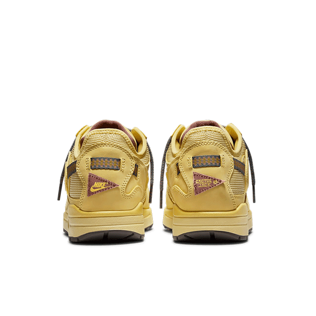 Nike AIR MAX1 TRAVIS SCOTT CACTUS JACK SATURN GOLD