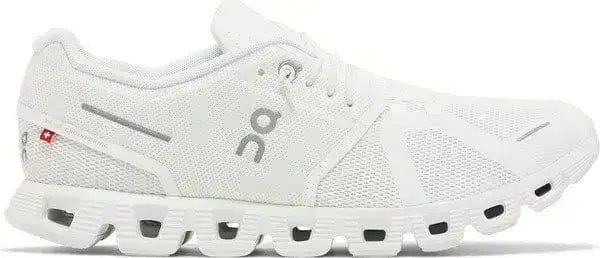 ON Running Cloud 5 Sneakers — Buy Online India | Off Kicks