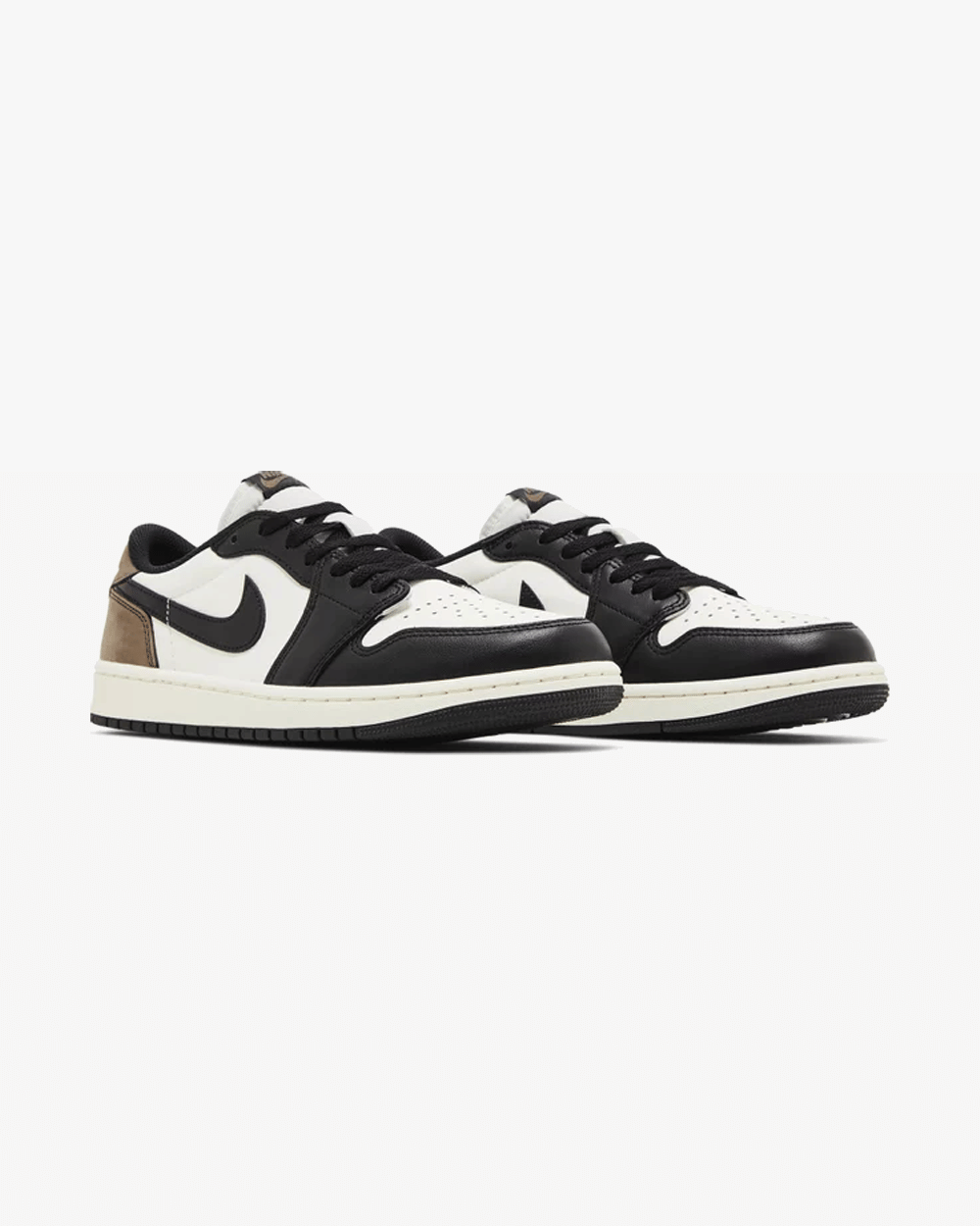 NIKE AIR JORDAN1 RETRO LOW OG MOCHA