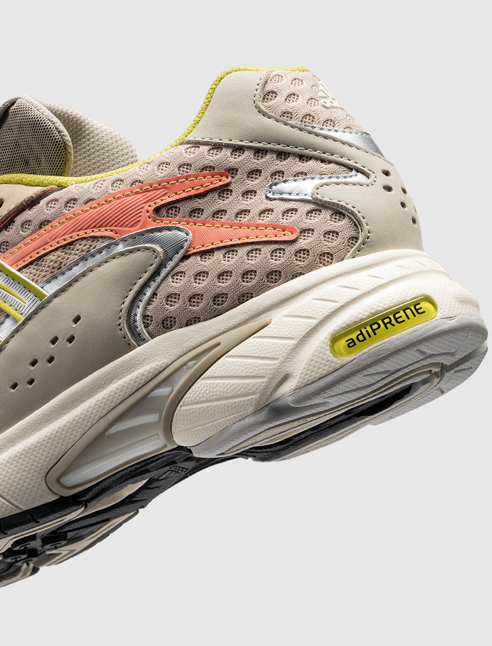 adidas TEMPER RUN 2