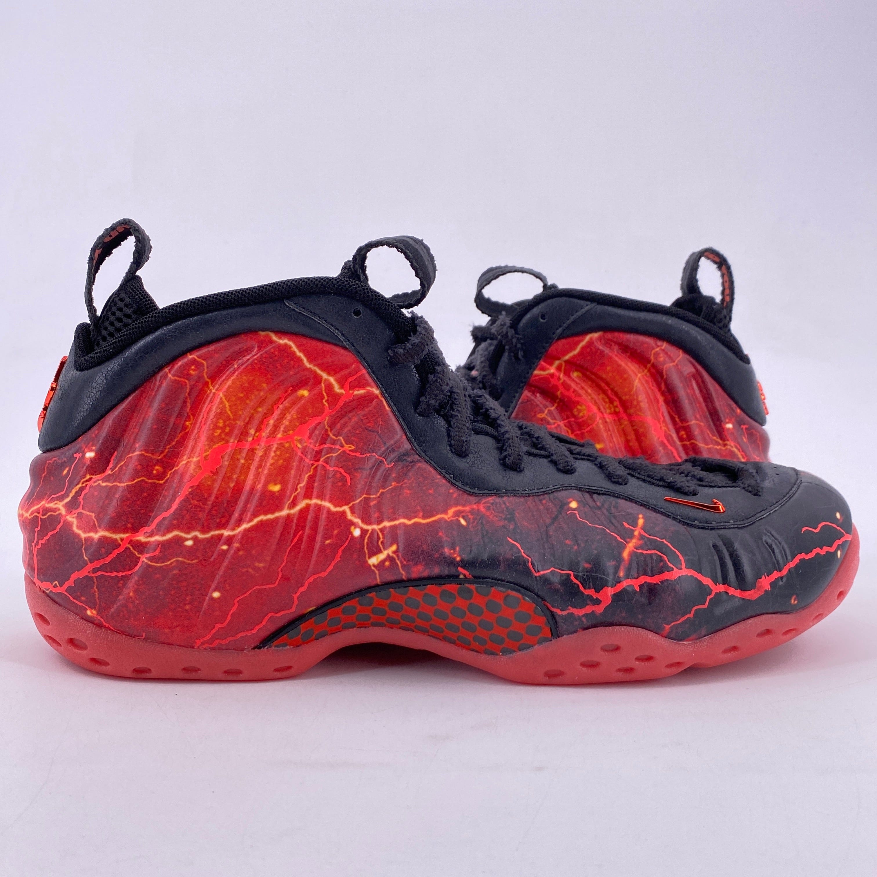 Nike Air Foamposite One PRM QS Stranger Things 2026 New Size 10