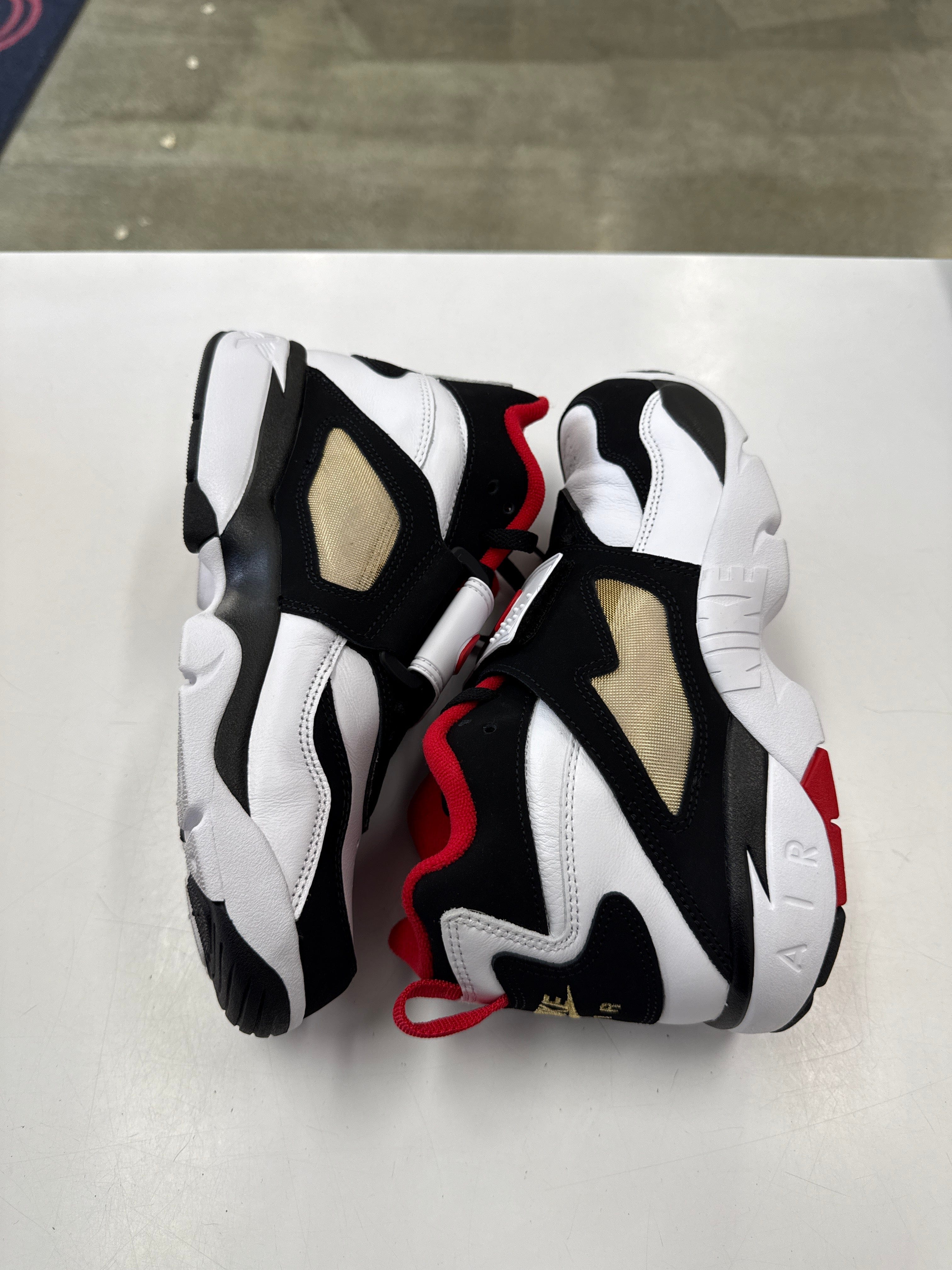 NIKE AIR DIAMOND TURF 49ERS - SIZE 8.5 (WORN)