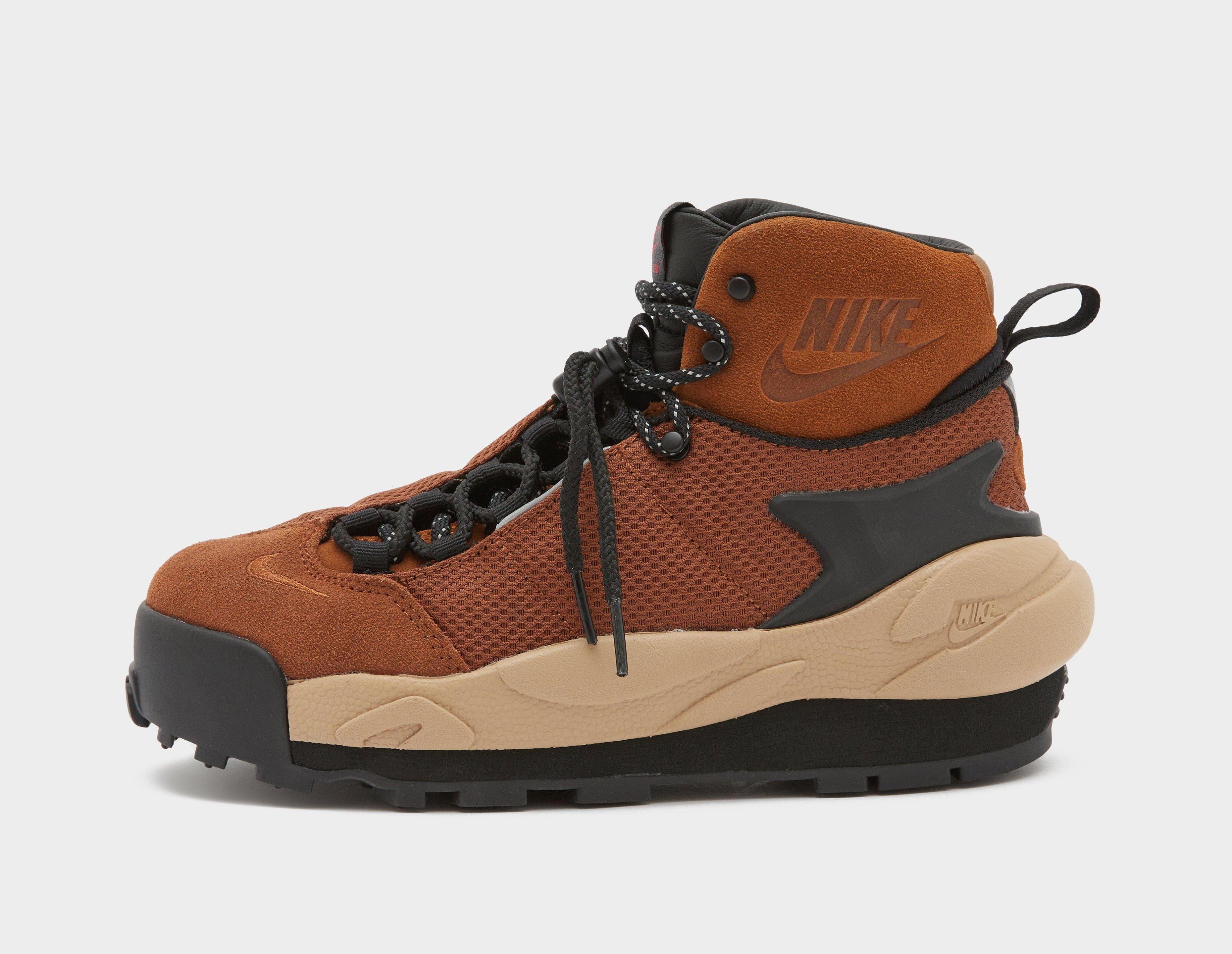 Nike x sacai Magmascape Women's